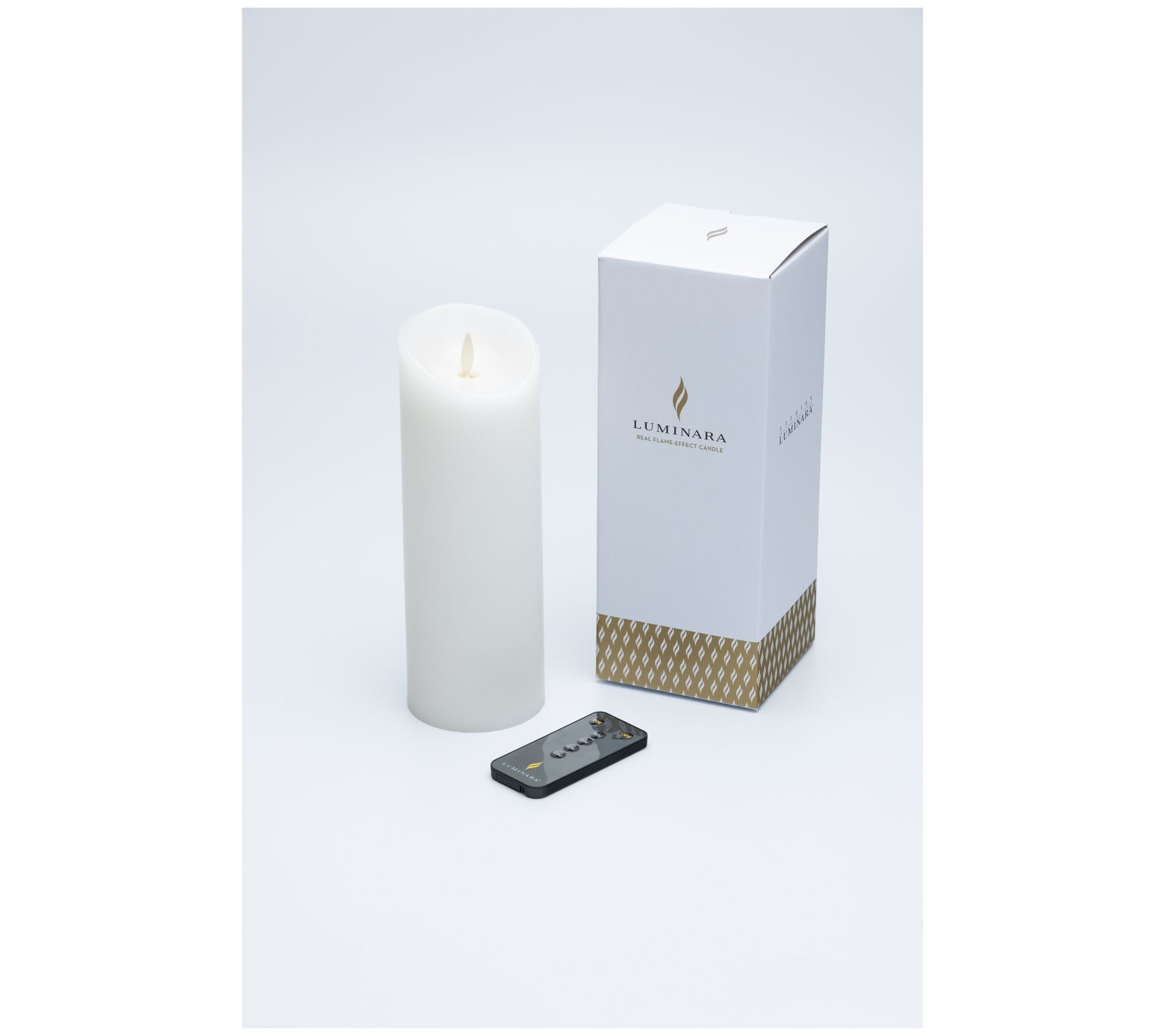 Luminara 8" Unscented Wax Flameless Candle & Re mote Control