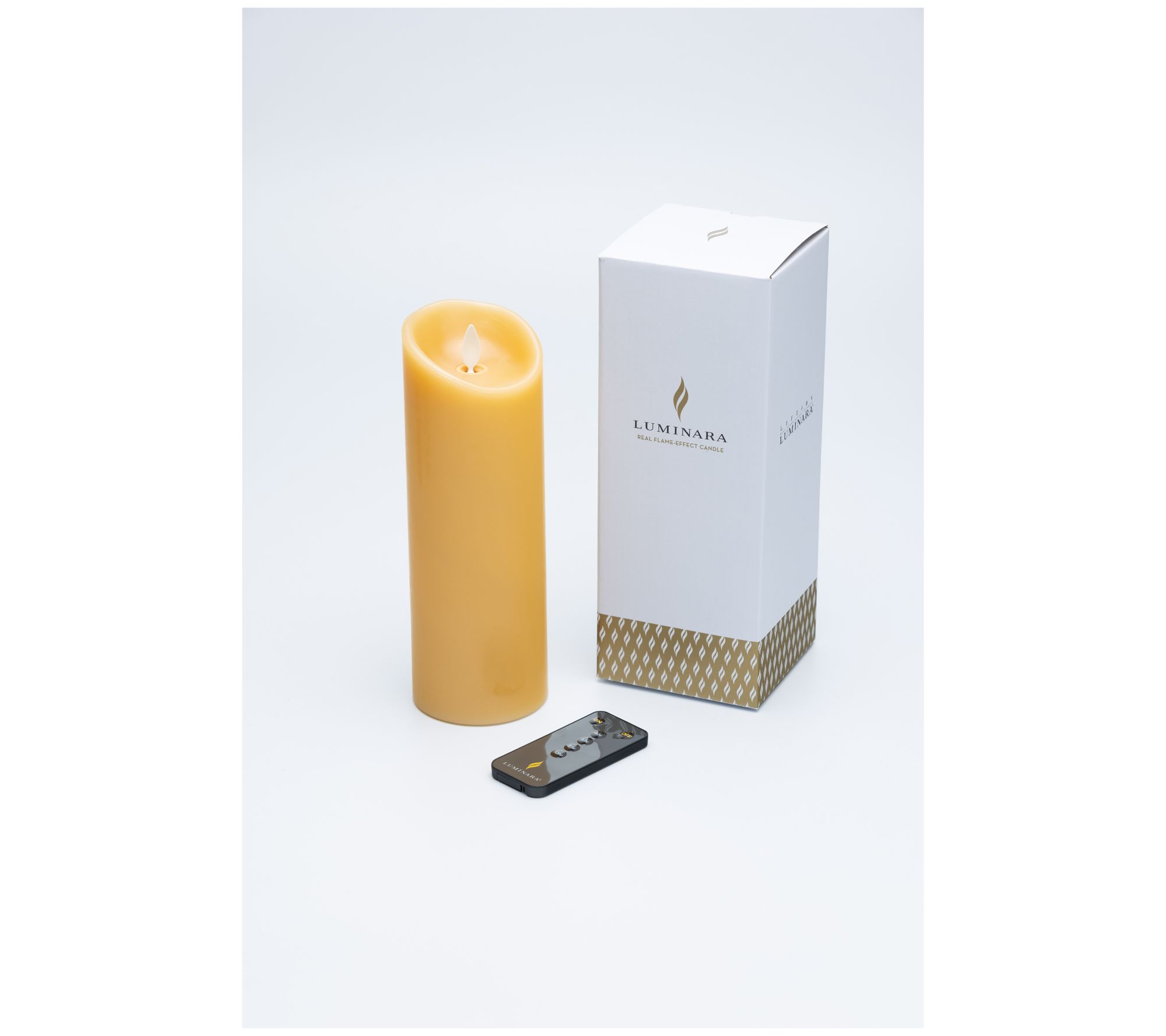 Luminara 8" Unscented Wax Flameless Candle & Re mote Control