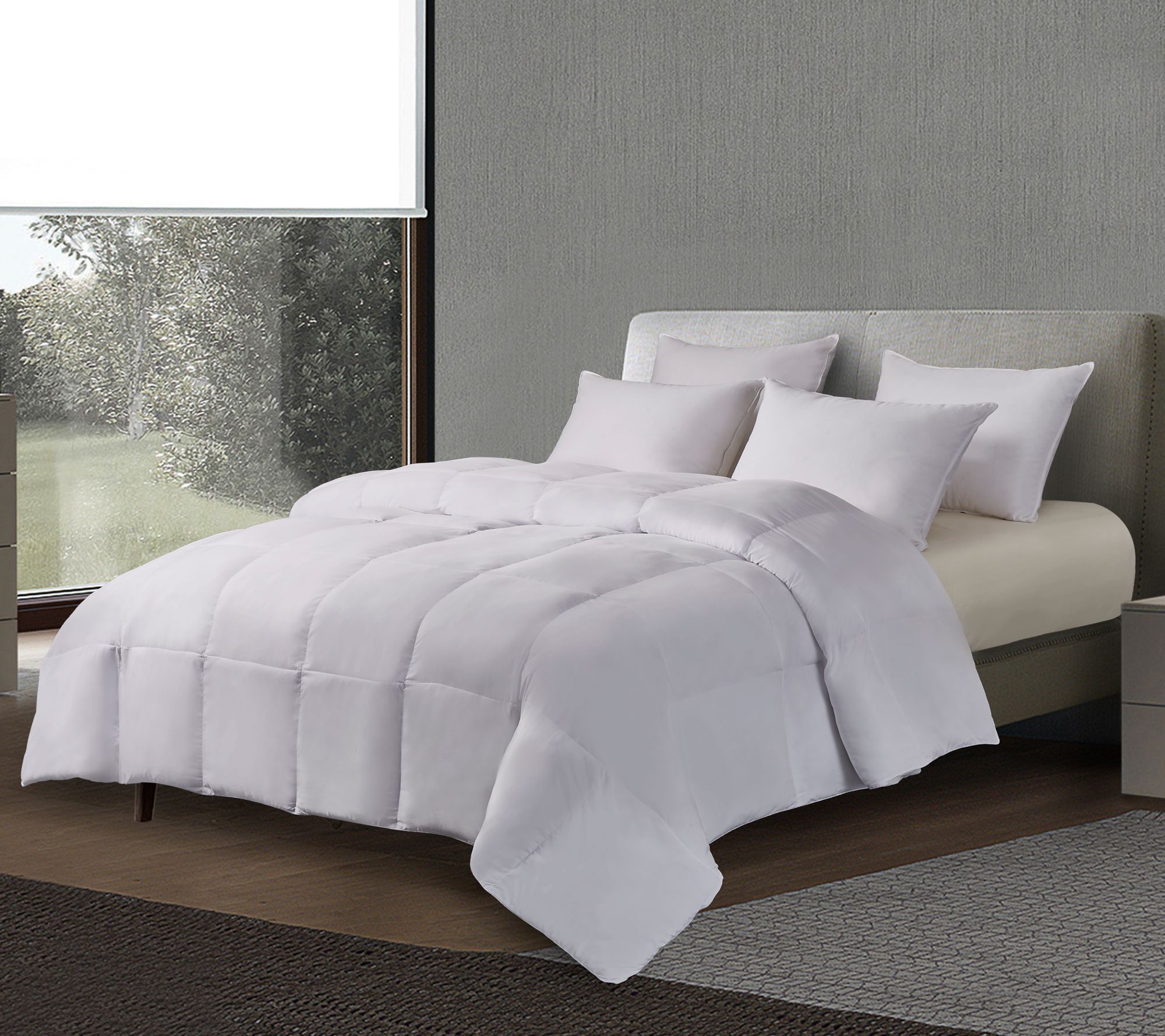 Kathy Ireland Light Warm Down Alternative Comforter King