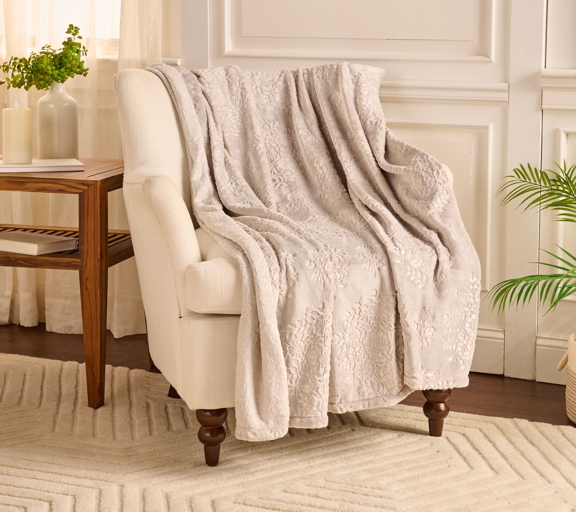 "As Is" Home Reflections 60x70 Layla Sculpted Floral Plush Throw