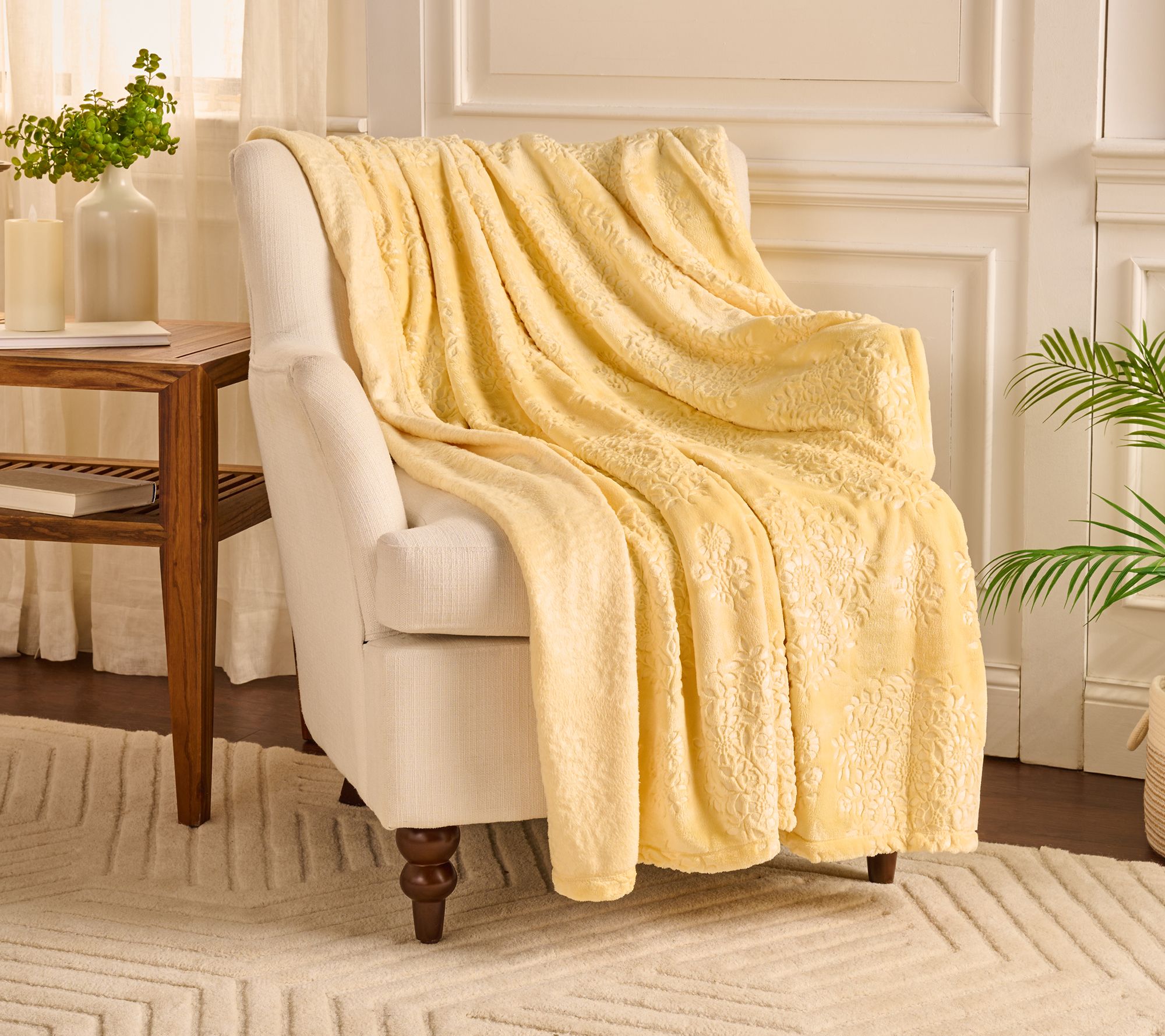 "As Is" Home Reflections 60x70 Layla Sculpted Floral Plush Throw