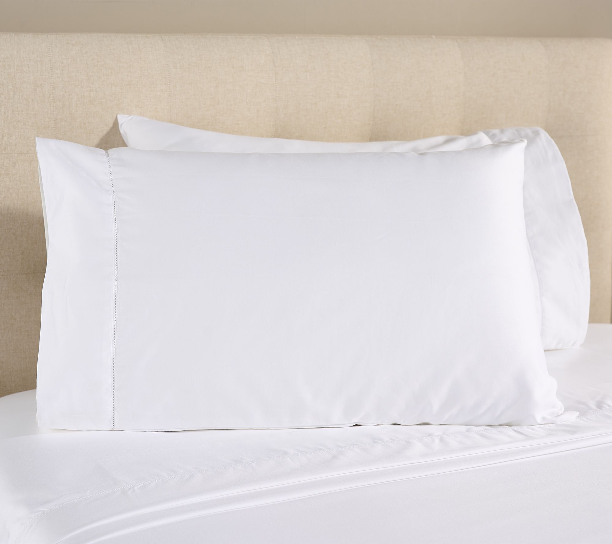 "As Is" Northern Nights Infinity Weave 700TC Cotton 2 Pillowcases