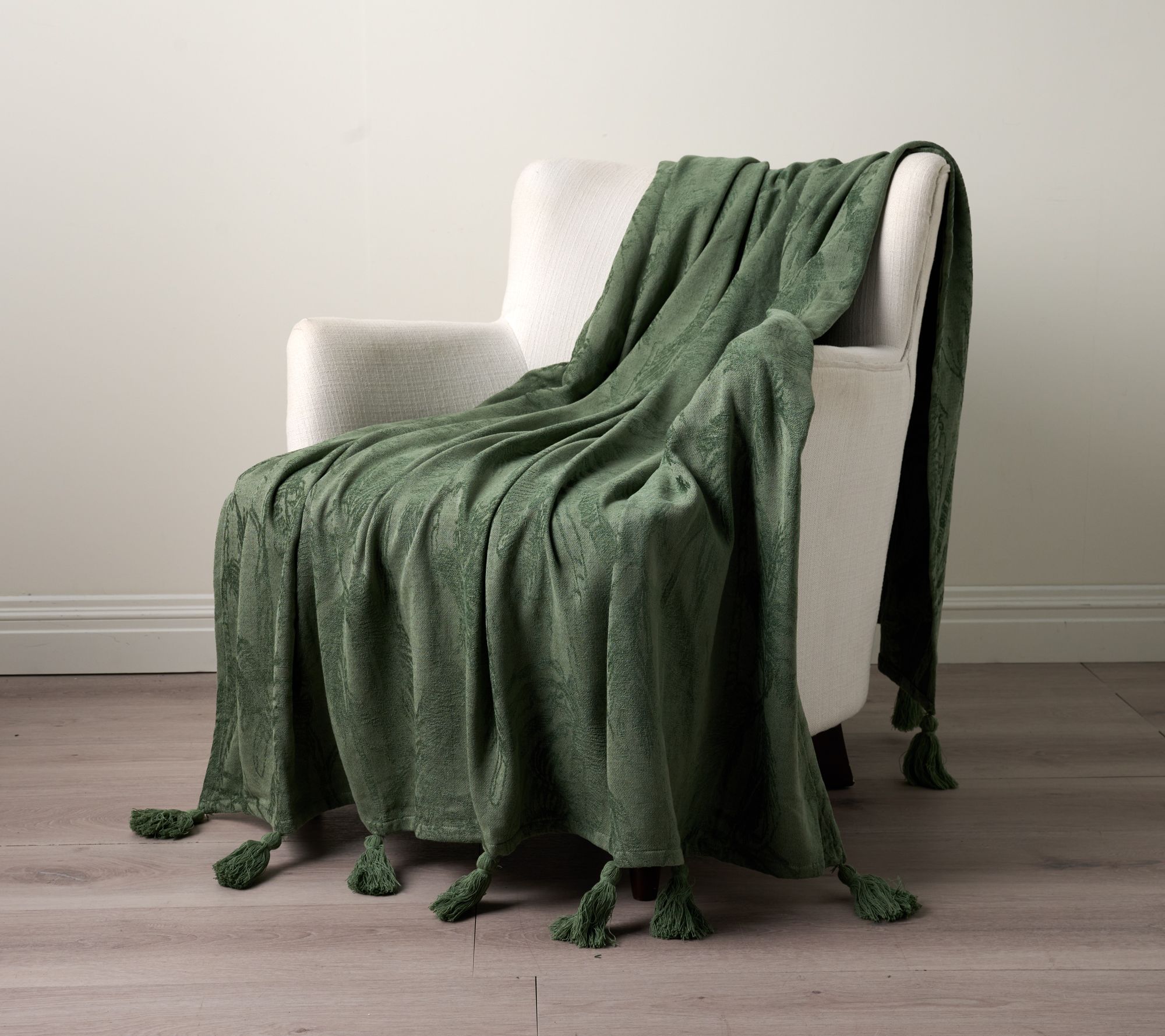 Mrs. H by Dee Hilfiger Safari Jacquard Throw