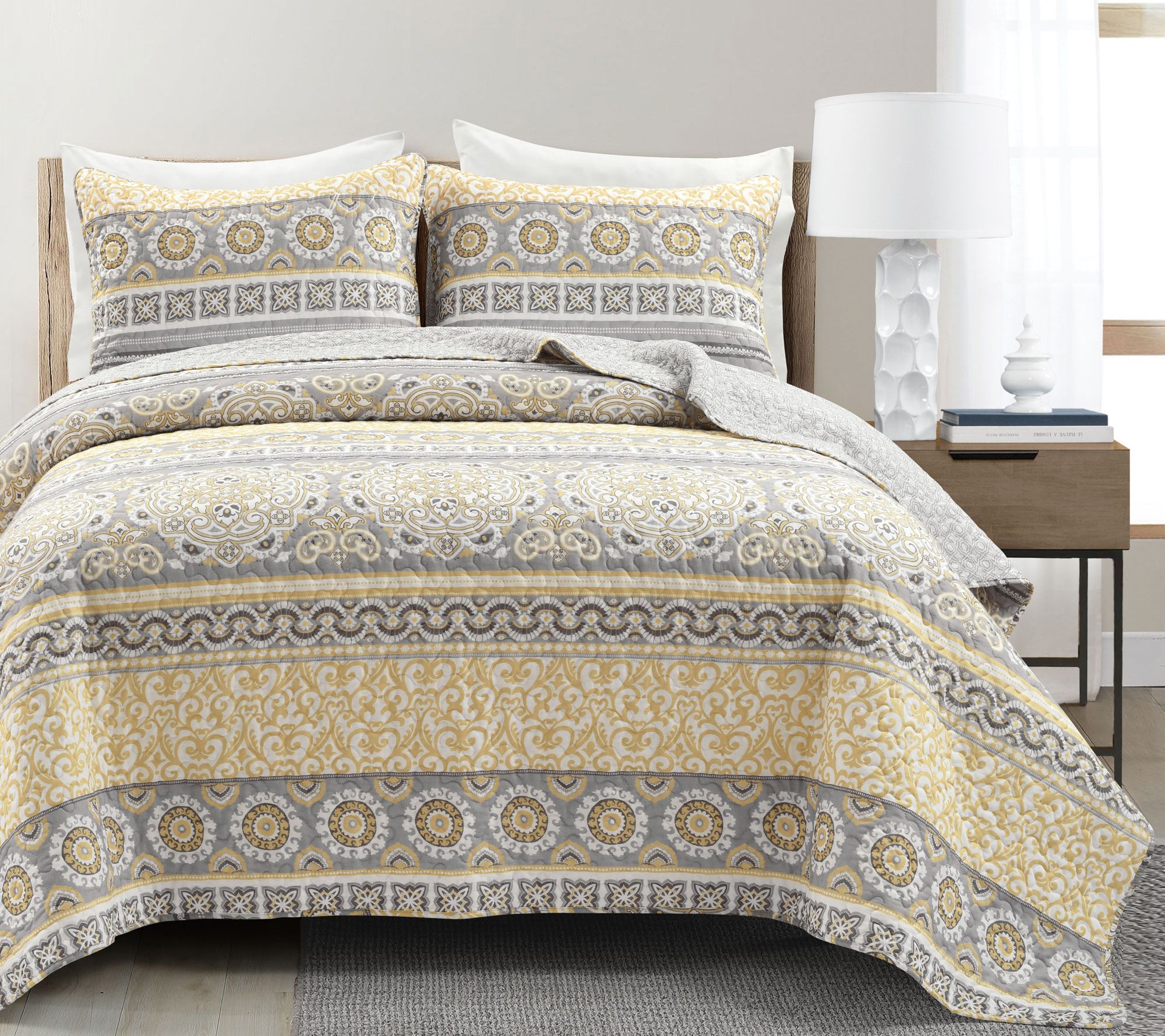 Nesco Stripe Reversible Cotton Quilt Yellow/Gray 3Pc Set King