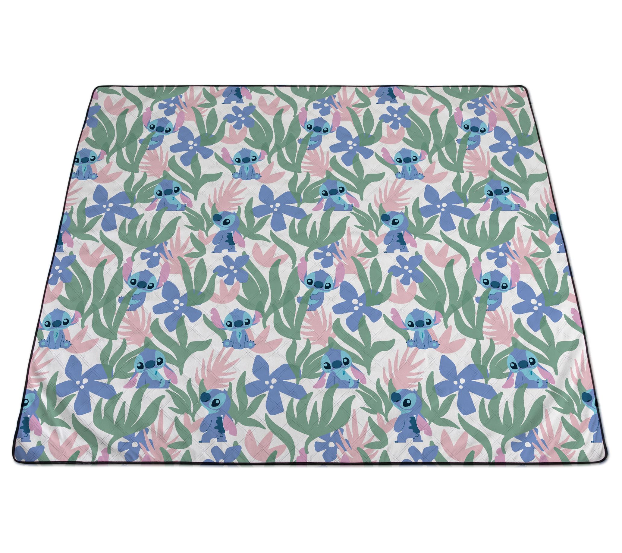 Oniva Lilo & Stitch Impresa Picnic Blanket