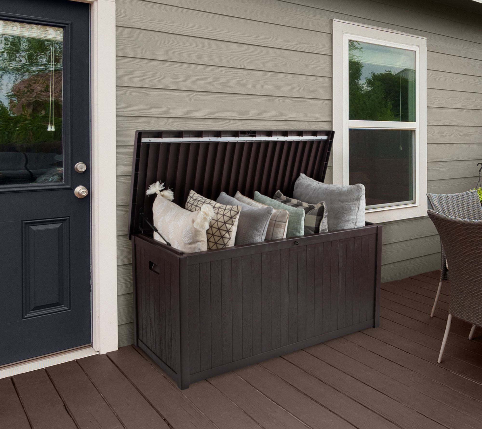Pure Garden 113-Gallon Container for Patio Storage Deck Box