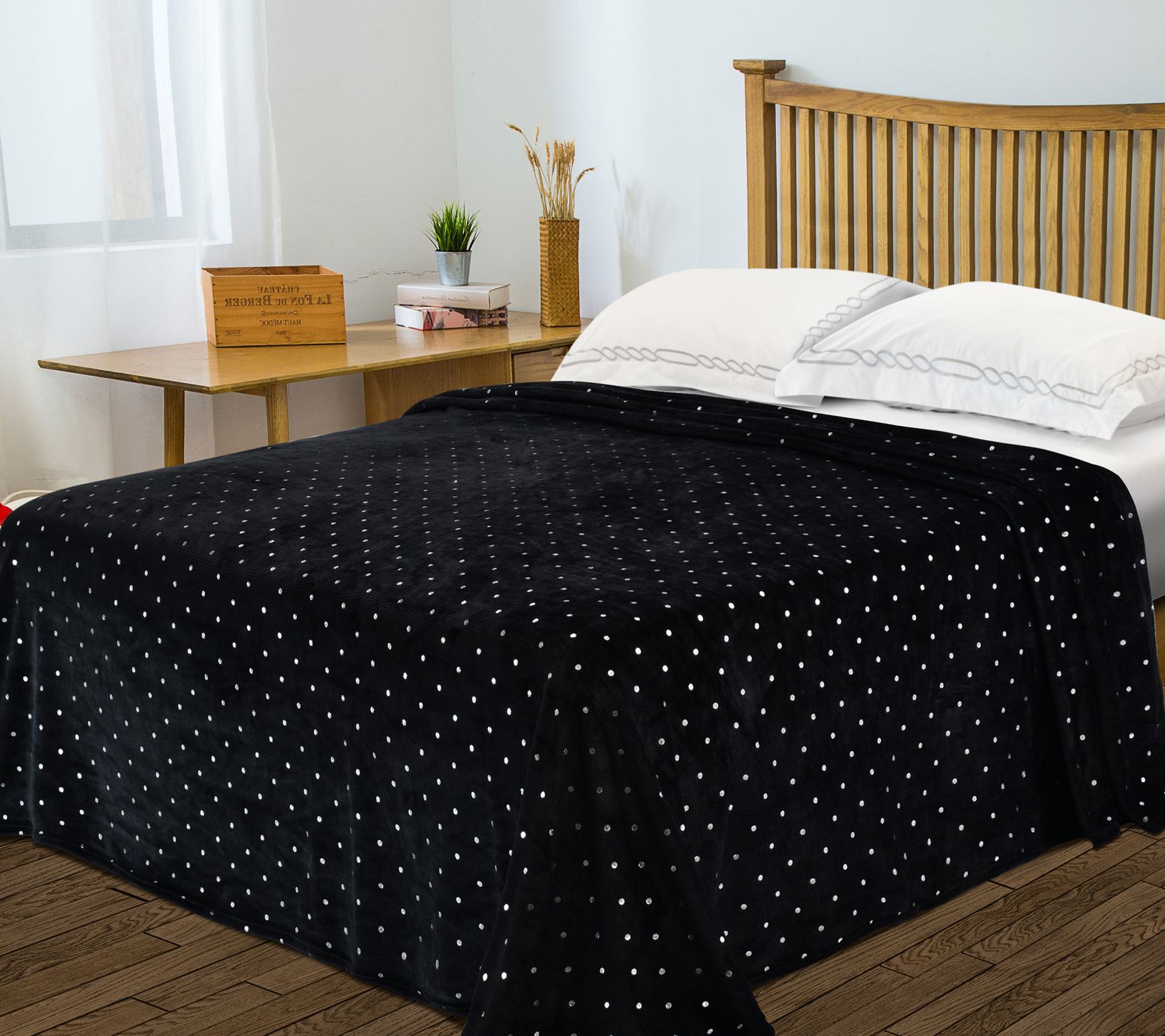 Superior Metallic Polka Dot Ultra-Plush Fleece Blanket, King