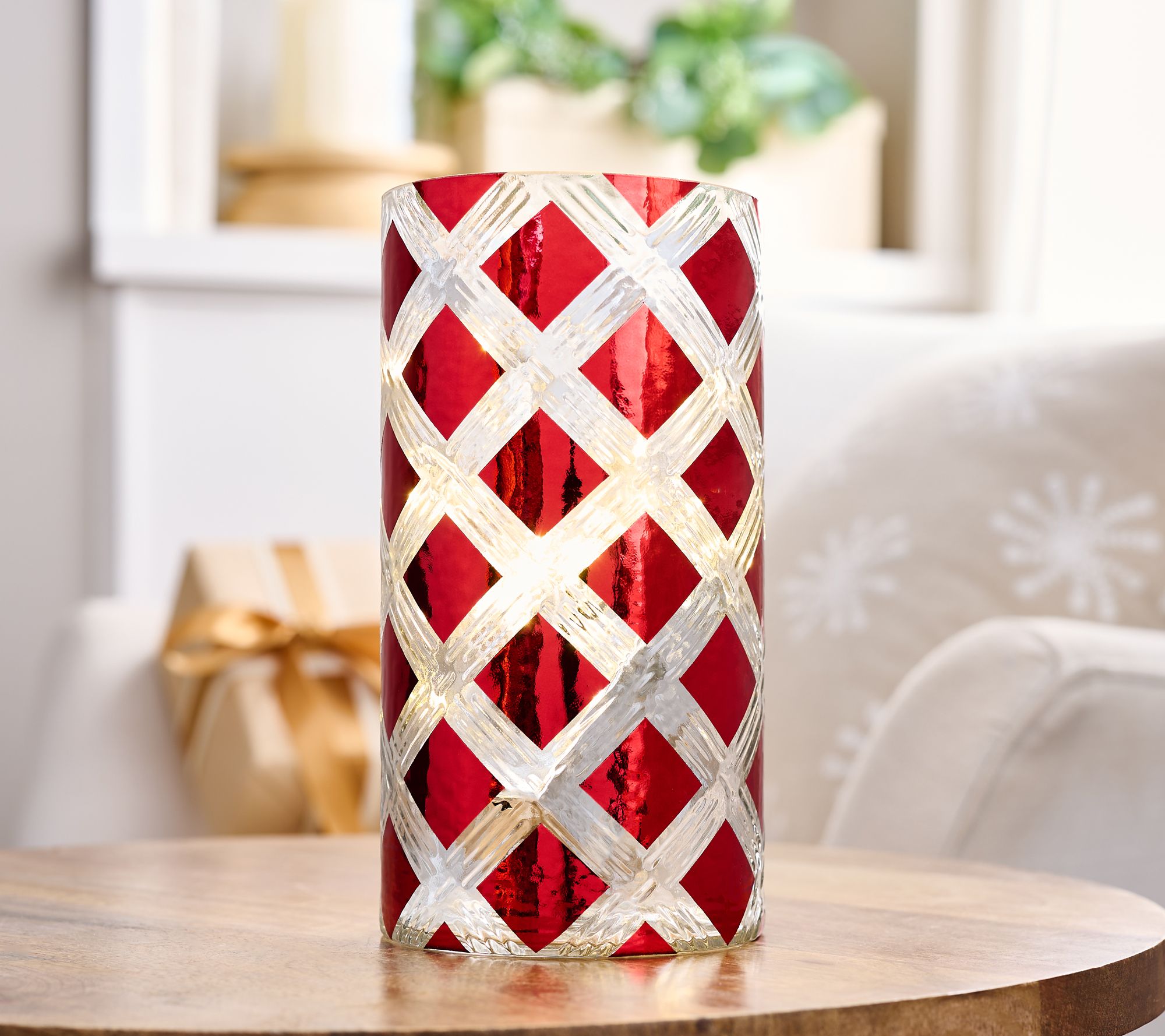 Illuminated 8" Diamond Pattern Hurricane by Valerie