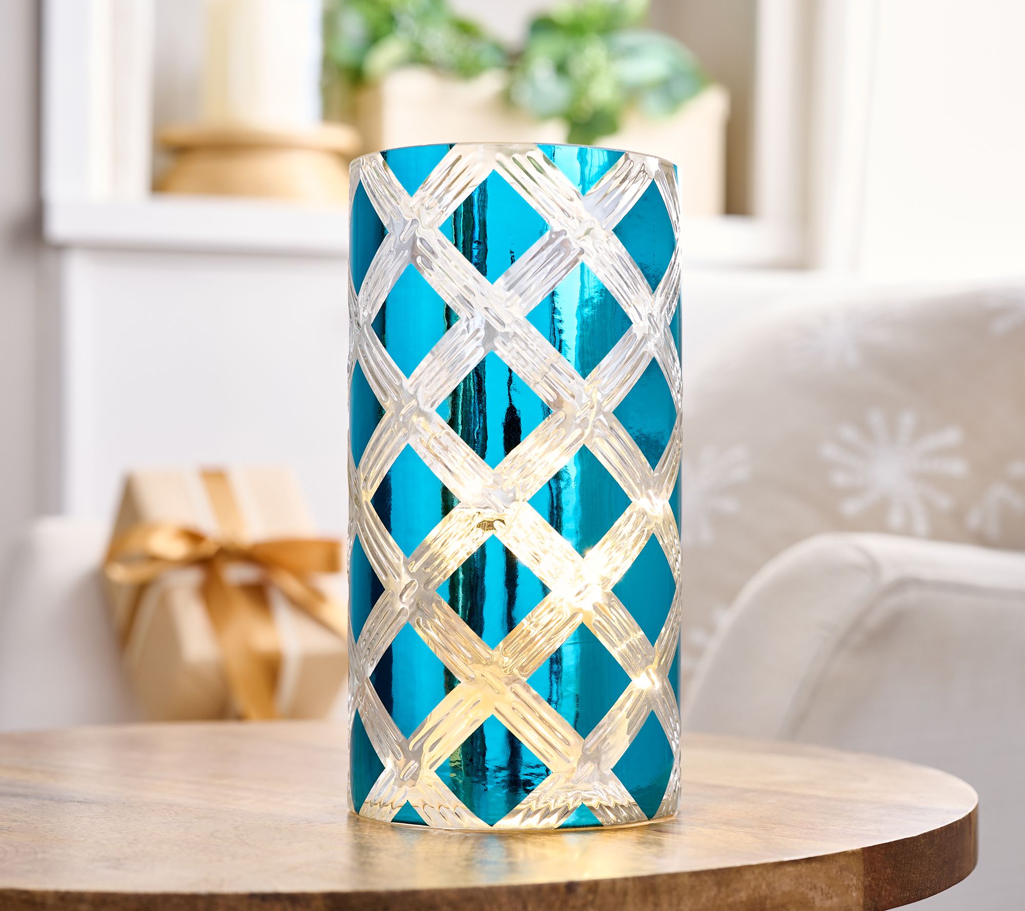 Illuminated 8" Diamond Pattern Hurricane by Valerie