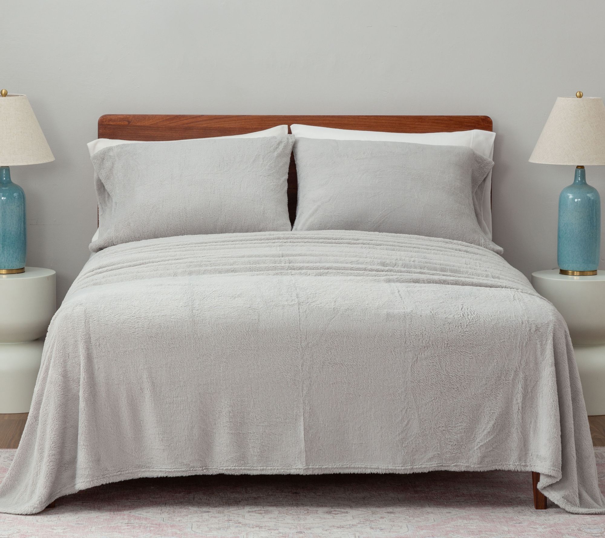 Berkshire Shiny Fluffie Sheet Set- Queen
