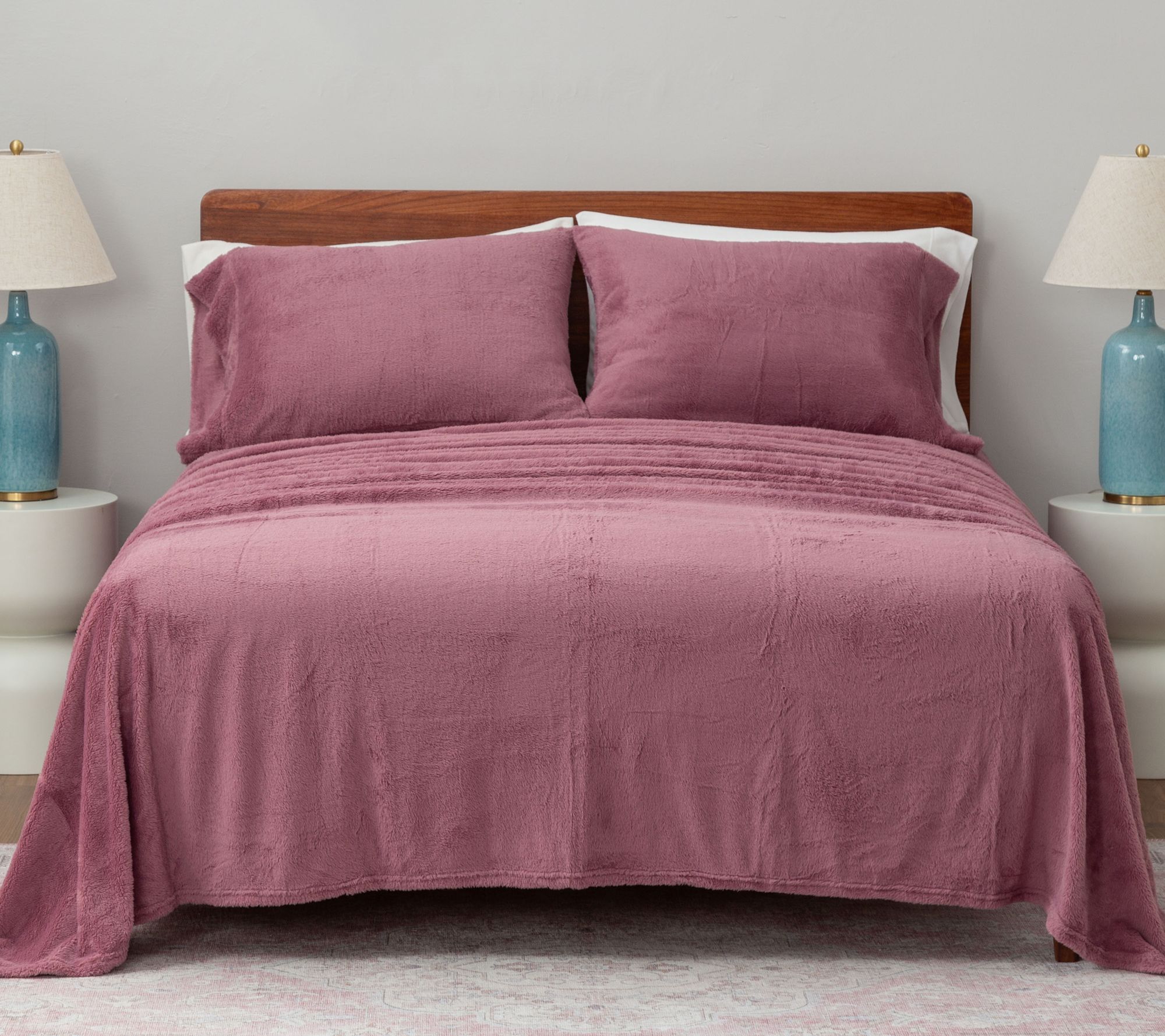 Berkshire Shiny Fluffie Sheet Set- Queen