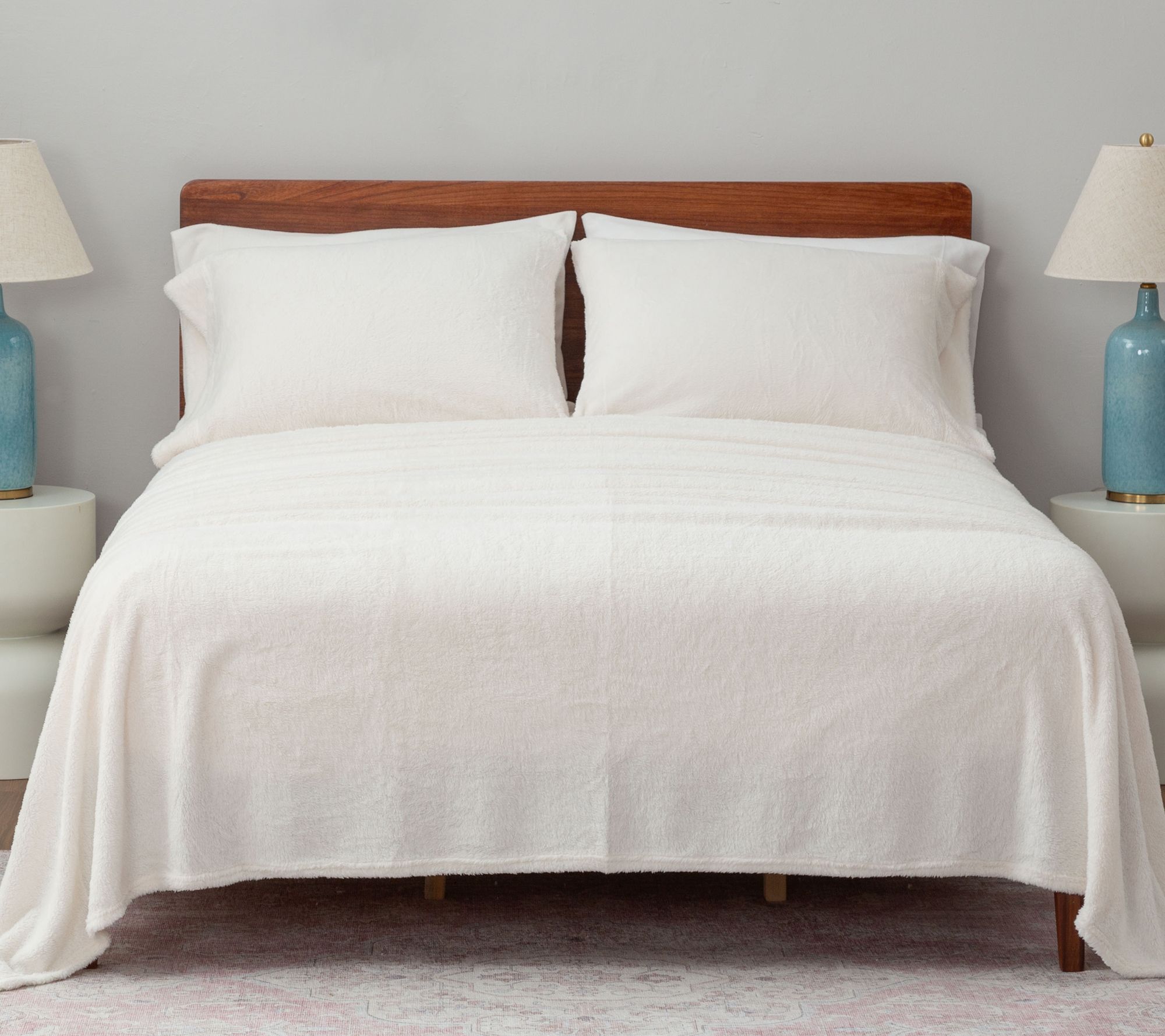 Berkshire Shiny Fluffie Sheet Set- Queen
