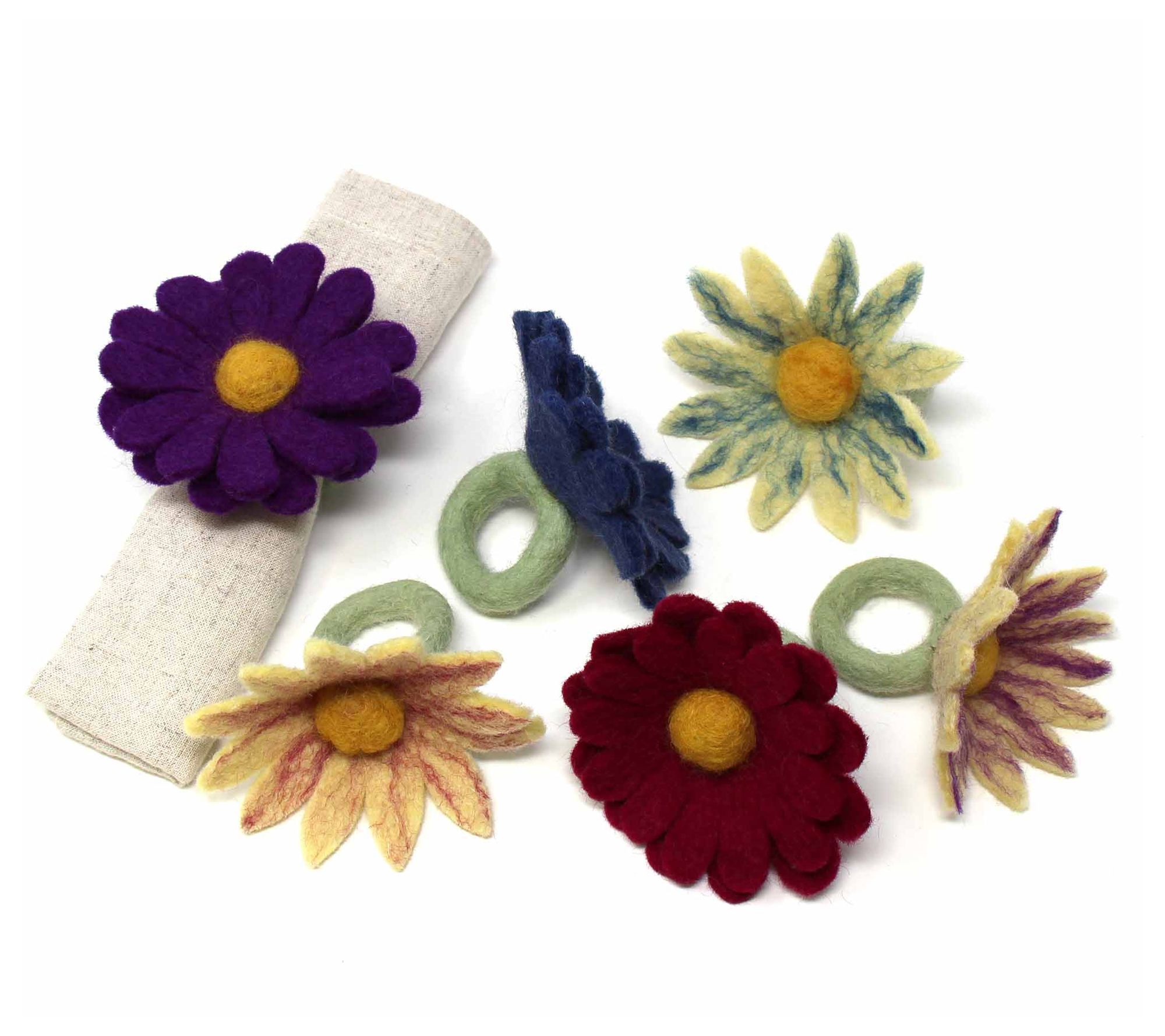 Global Crafts S/6 Felt Assorted Daisies NapkinRings
