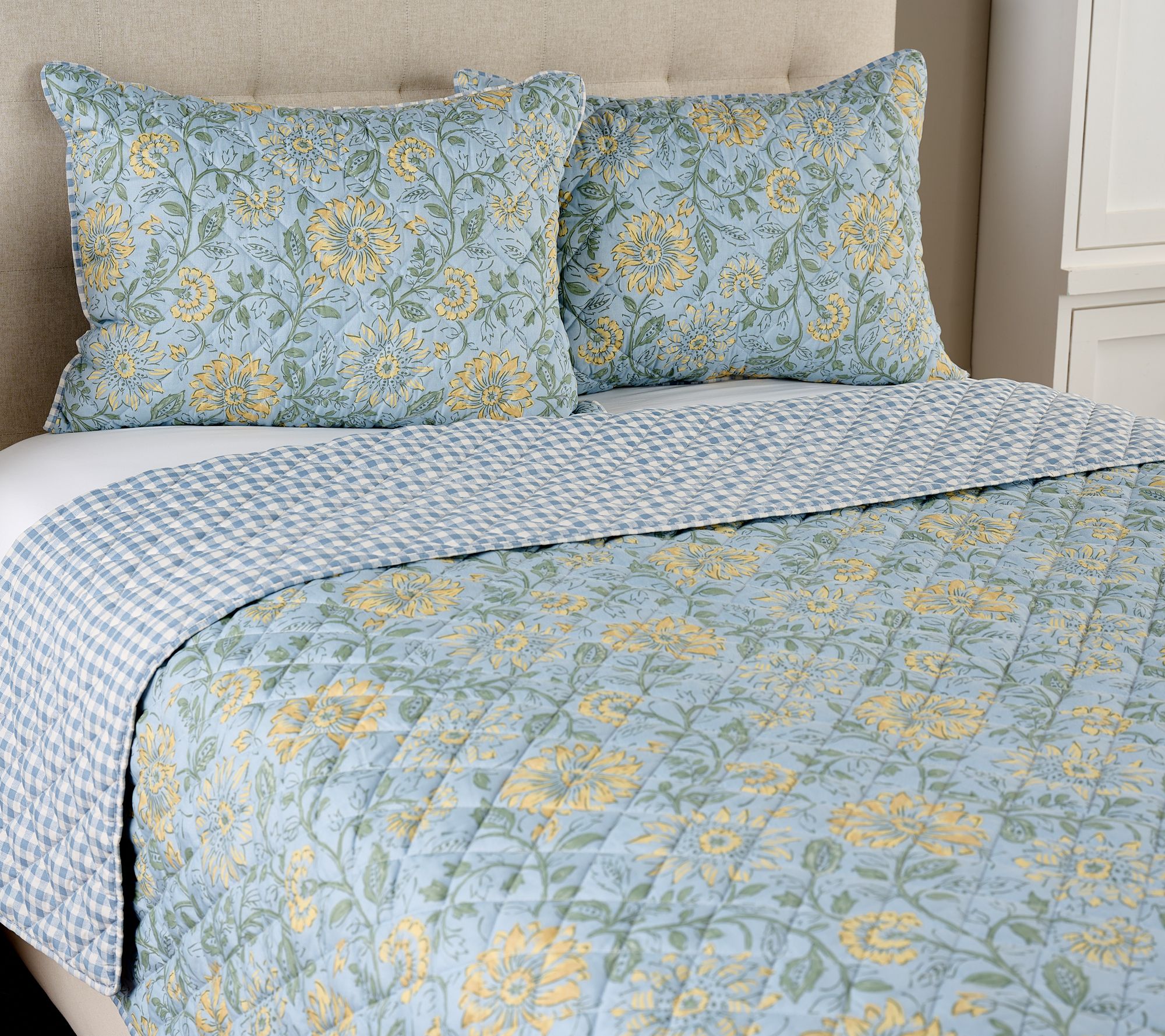 "As Is" Home Reflections Garden Party Quilt & Sham Set- Full