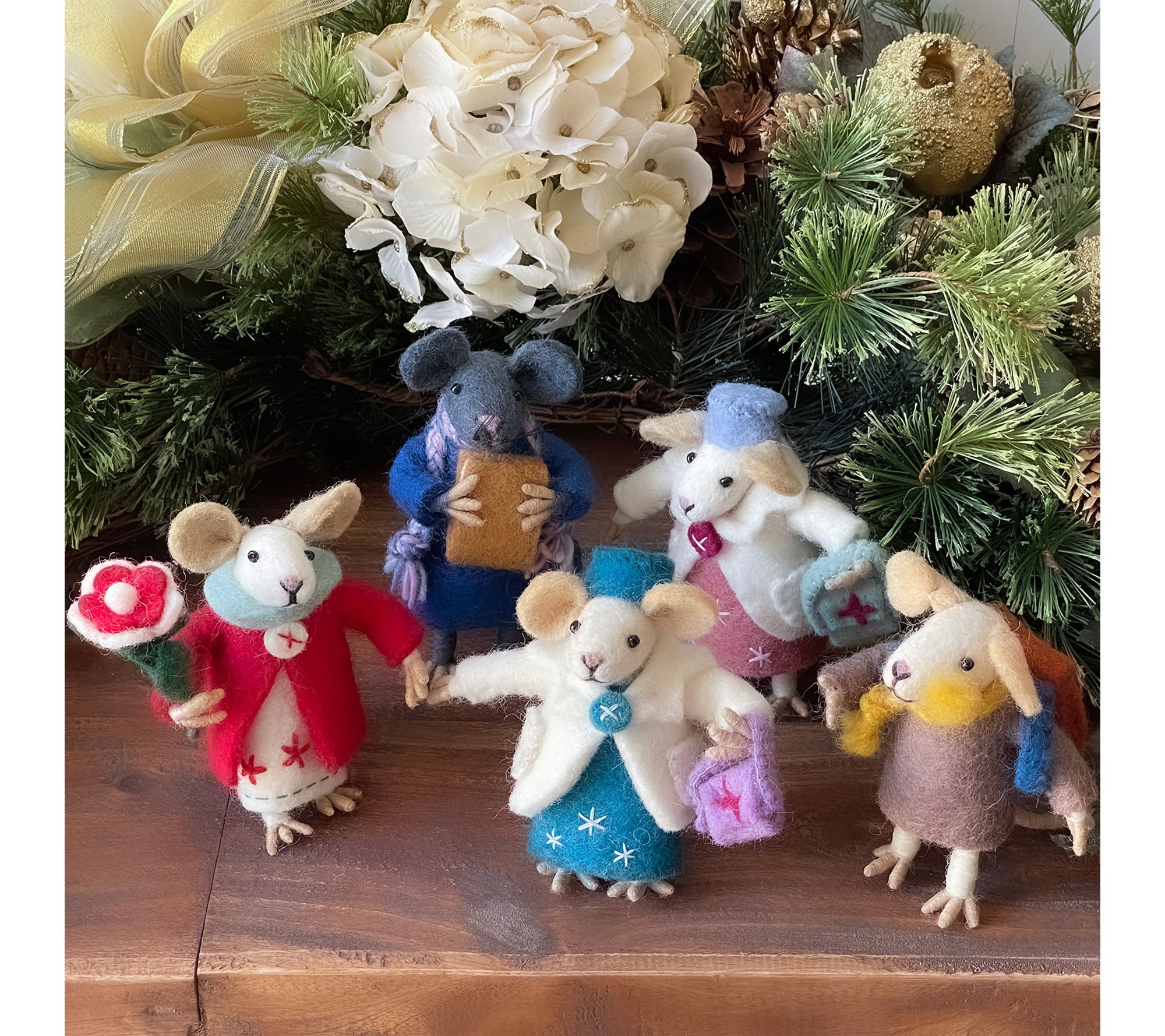Global Crafts Family of Mice Handmade Felt Coll ectibles