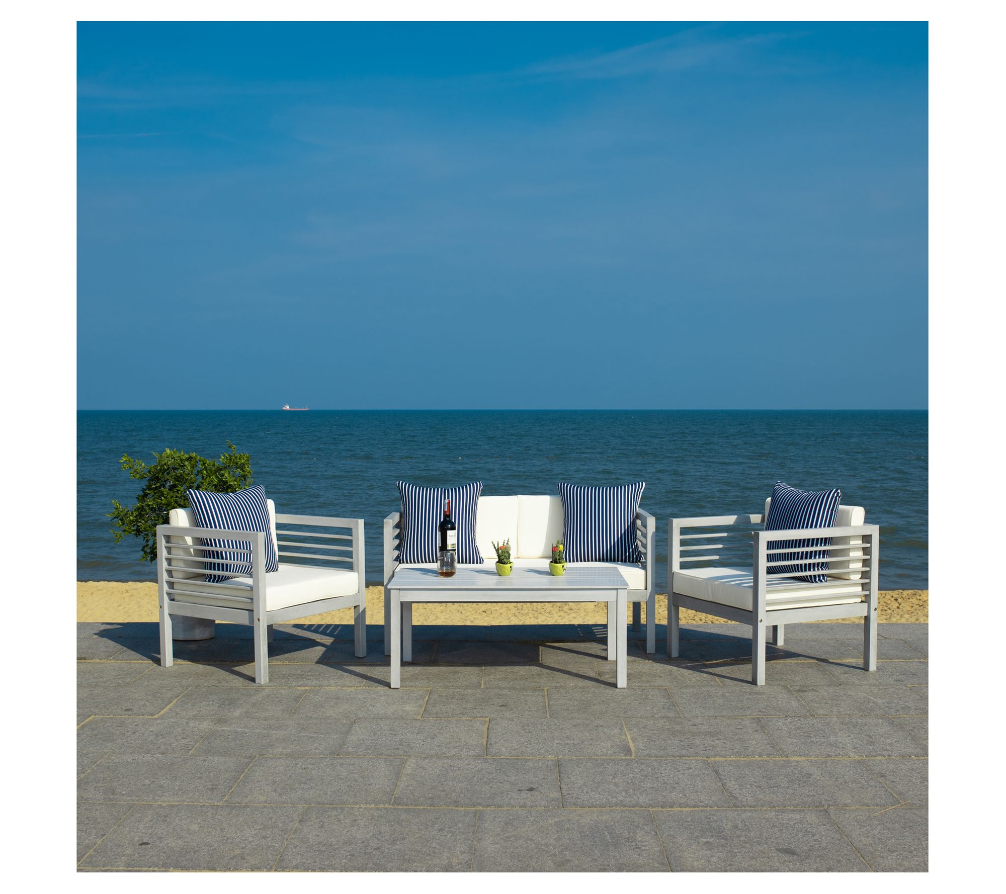 Safavieh Alda 4pc Outdoor  Set