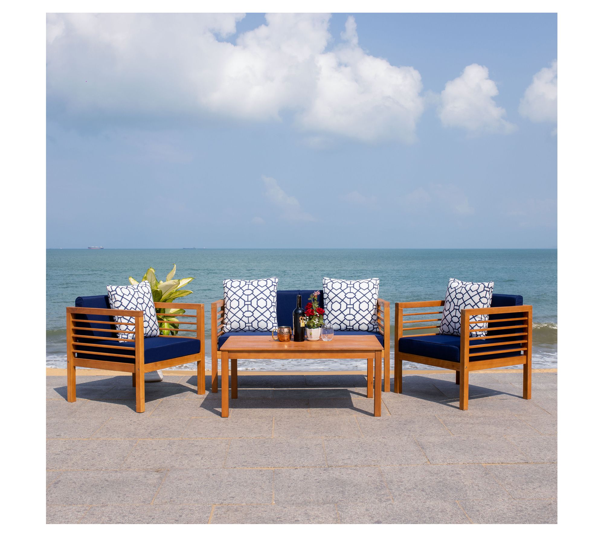 Safavieh Alda 4pc Outdoor  Set