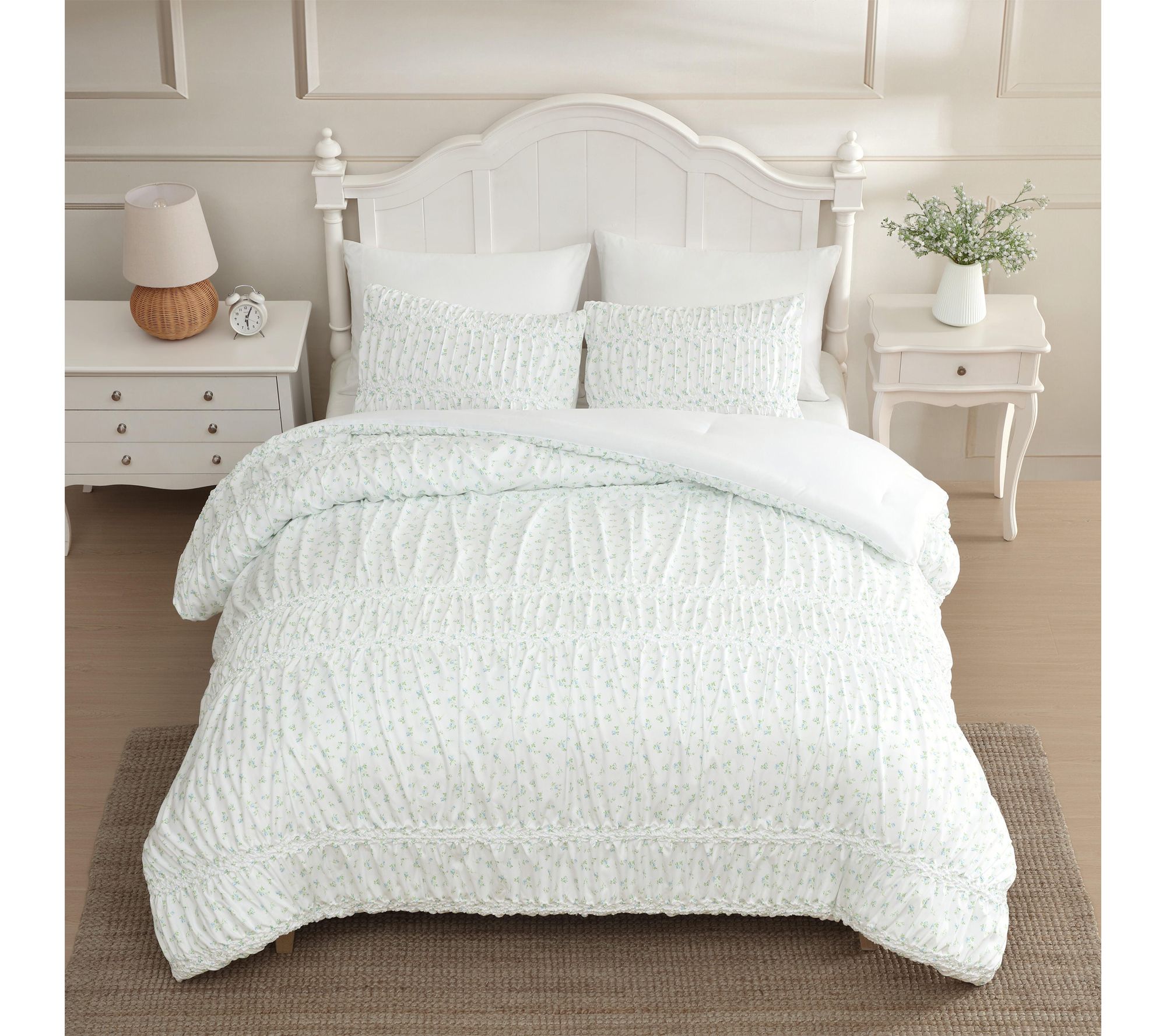 Laura Ashley Rosebuddies White Queen ComforterSet - QVC.com