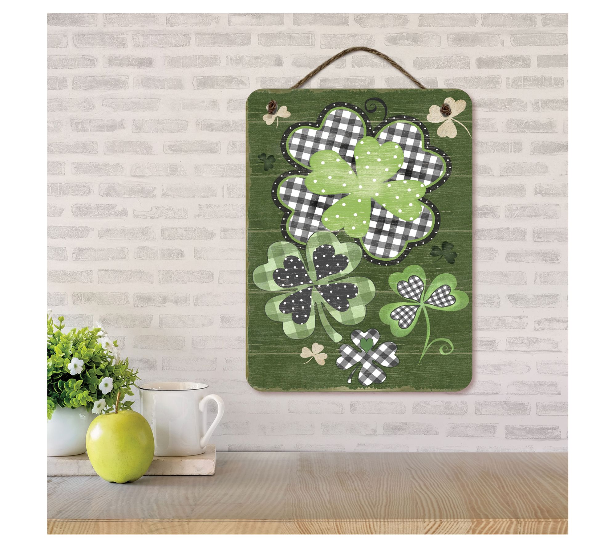 Courtside Market Four-Leaf Clover 12x16 HangingSign