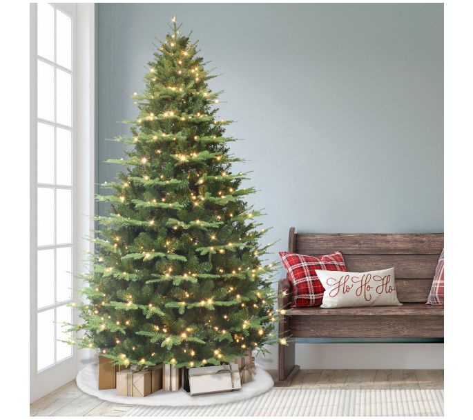 Puleo International 7.5' Pre-Lit Alaskan WinterFir Tree