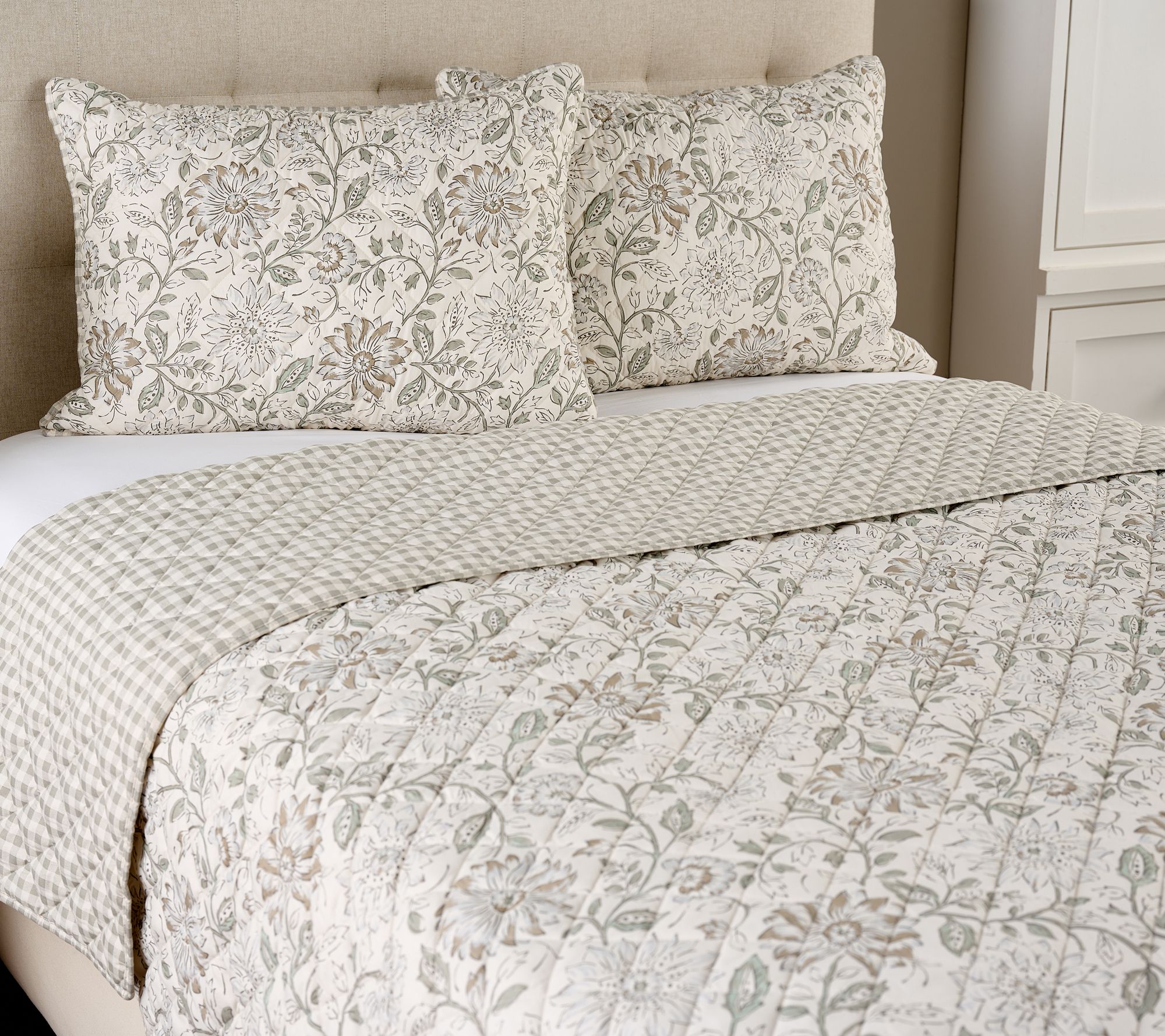 "As Is" Home Reflections Garden Party Quilt & Shame Set- King