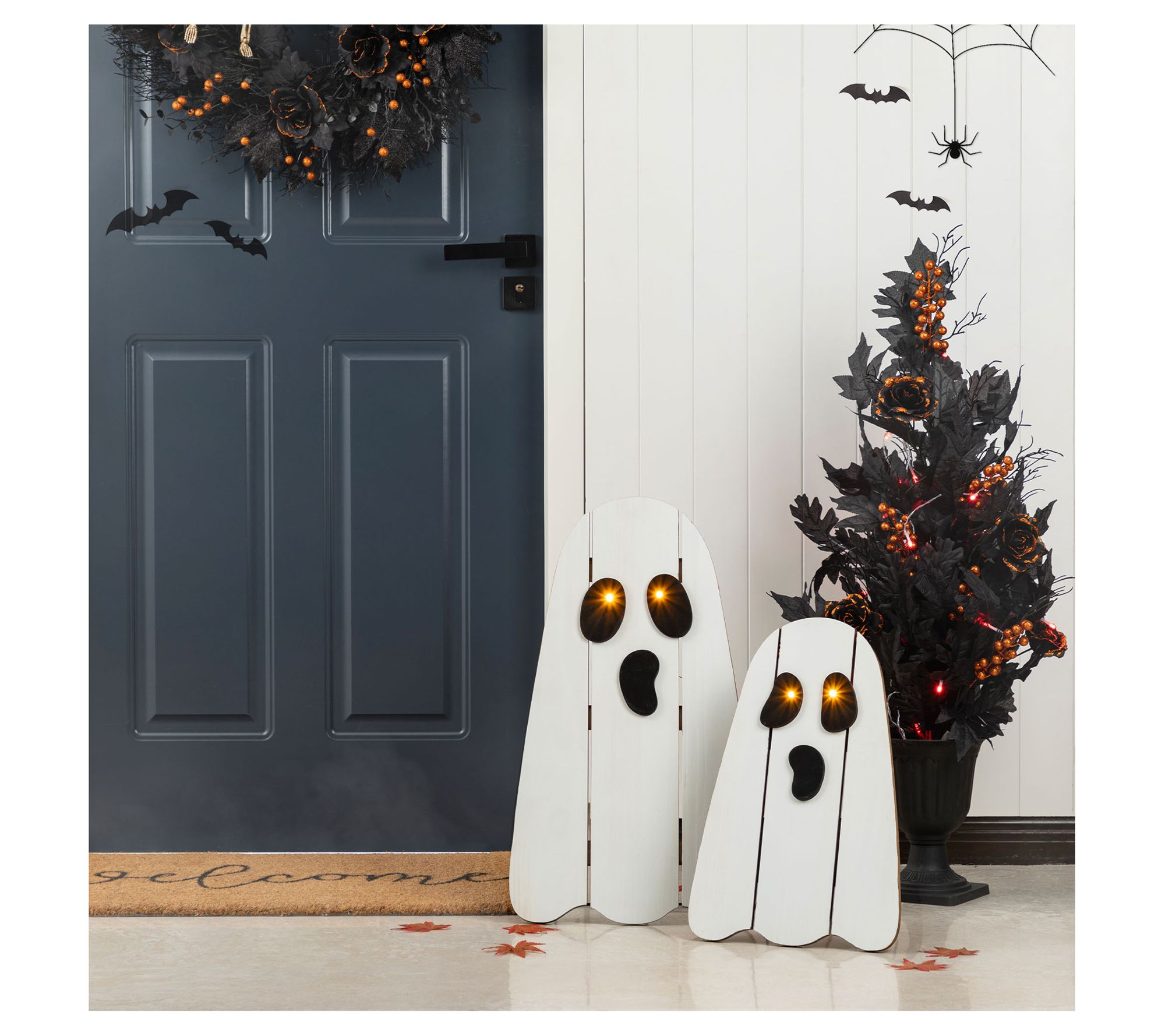 Glitzhome 24" Halloween Lighted Wooden Ghosts Porch Decor S/2