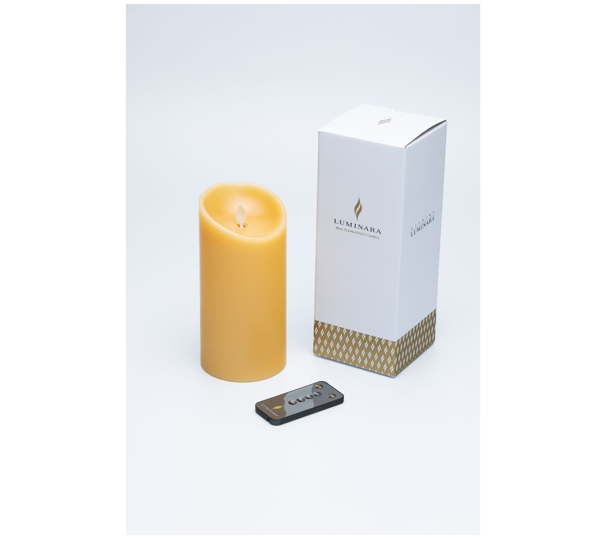 Luminara 7" Unscented Wax Flameless Candle & Re mote Control