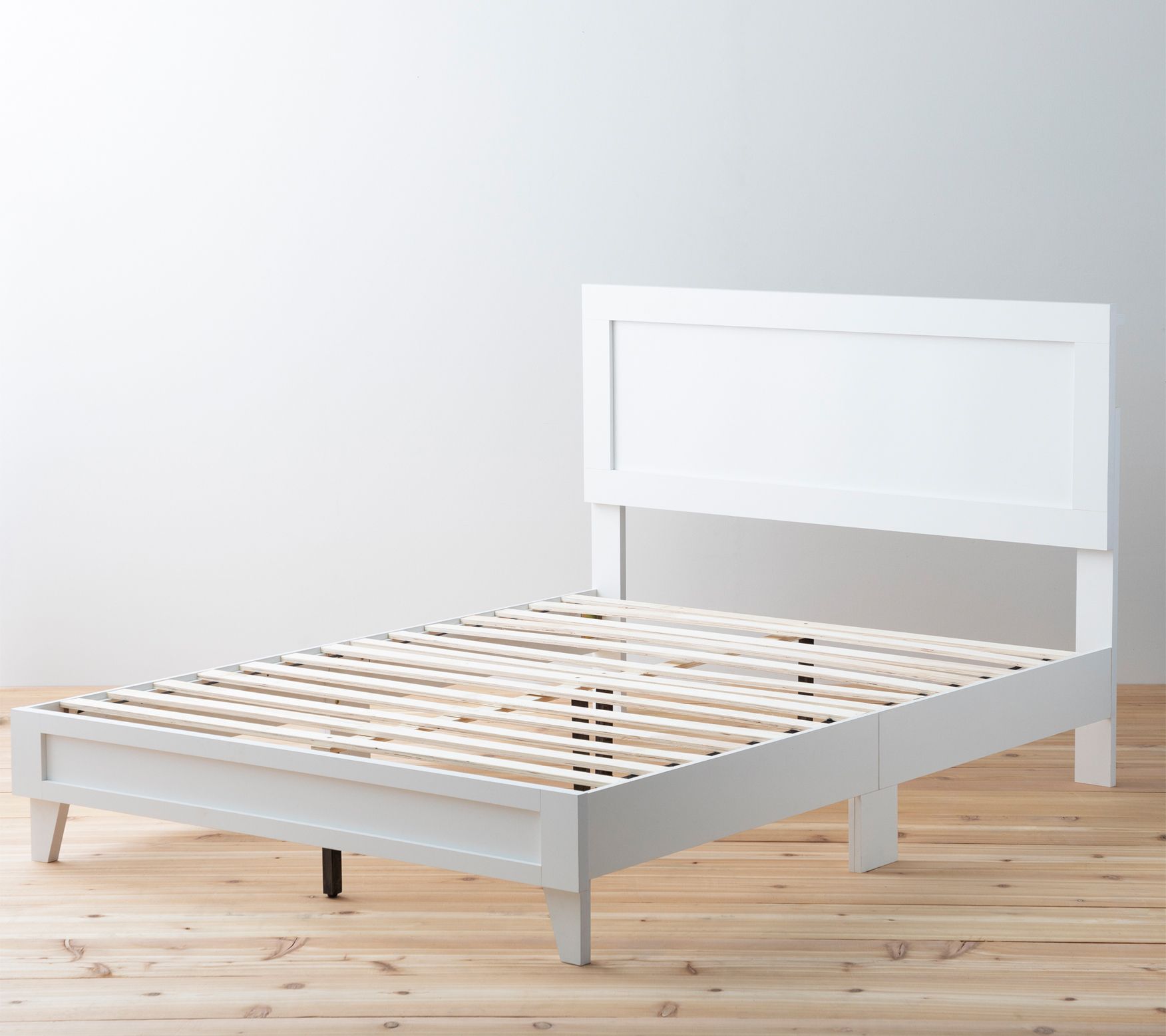 Brookside leah outlet platform bed