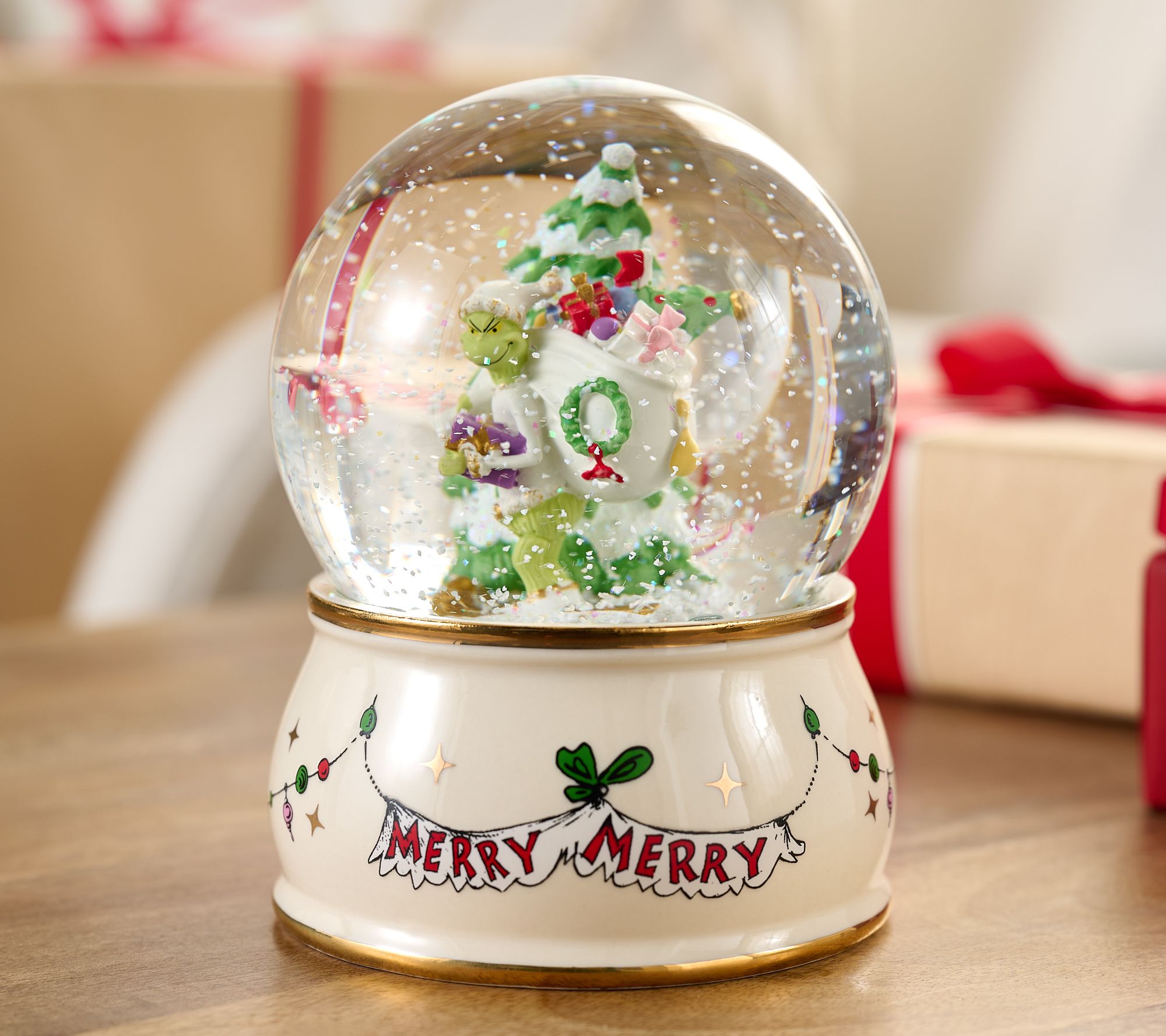 Lenox 5.5 Licensed Holiday Character SnowGlobe