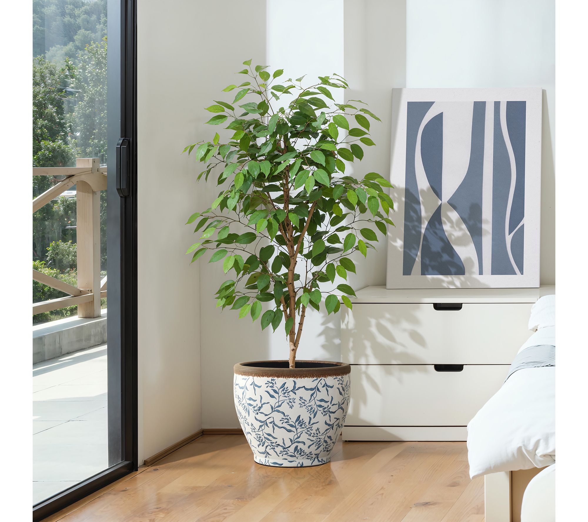 LuxenHome Blue Floral Ceramic Planter, 15.16" Round, Tapered