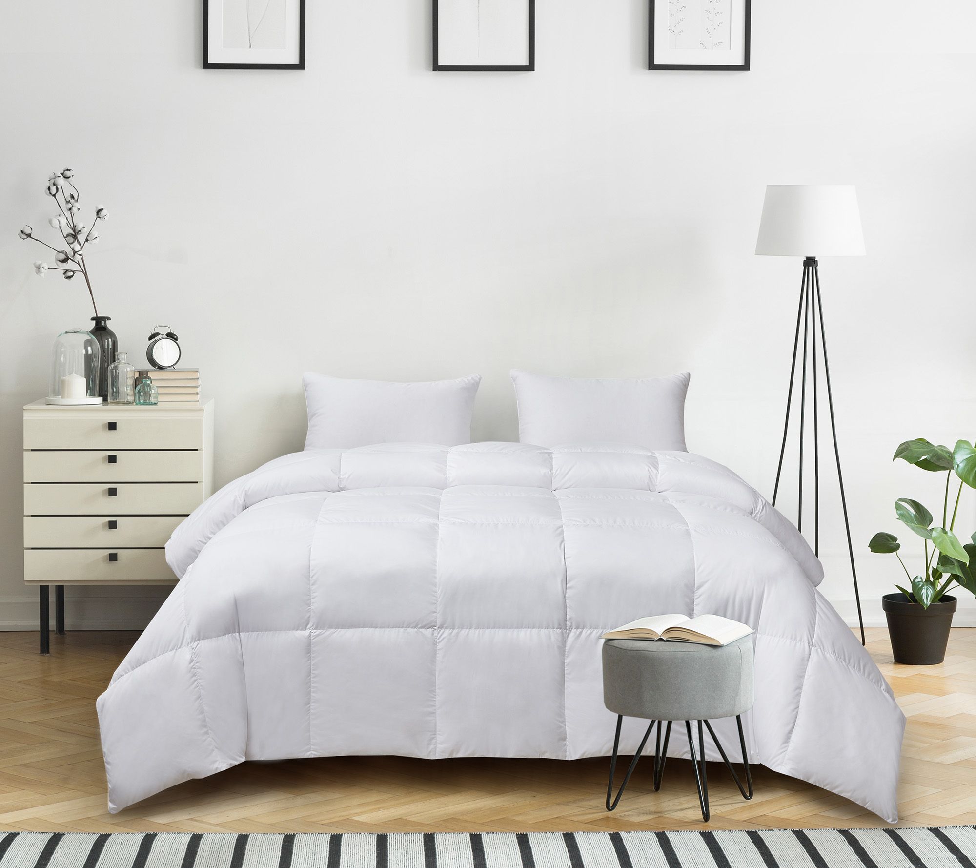 Kathy Ireland All Season White Down Fiber Comforter Twin