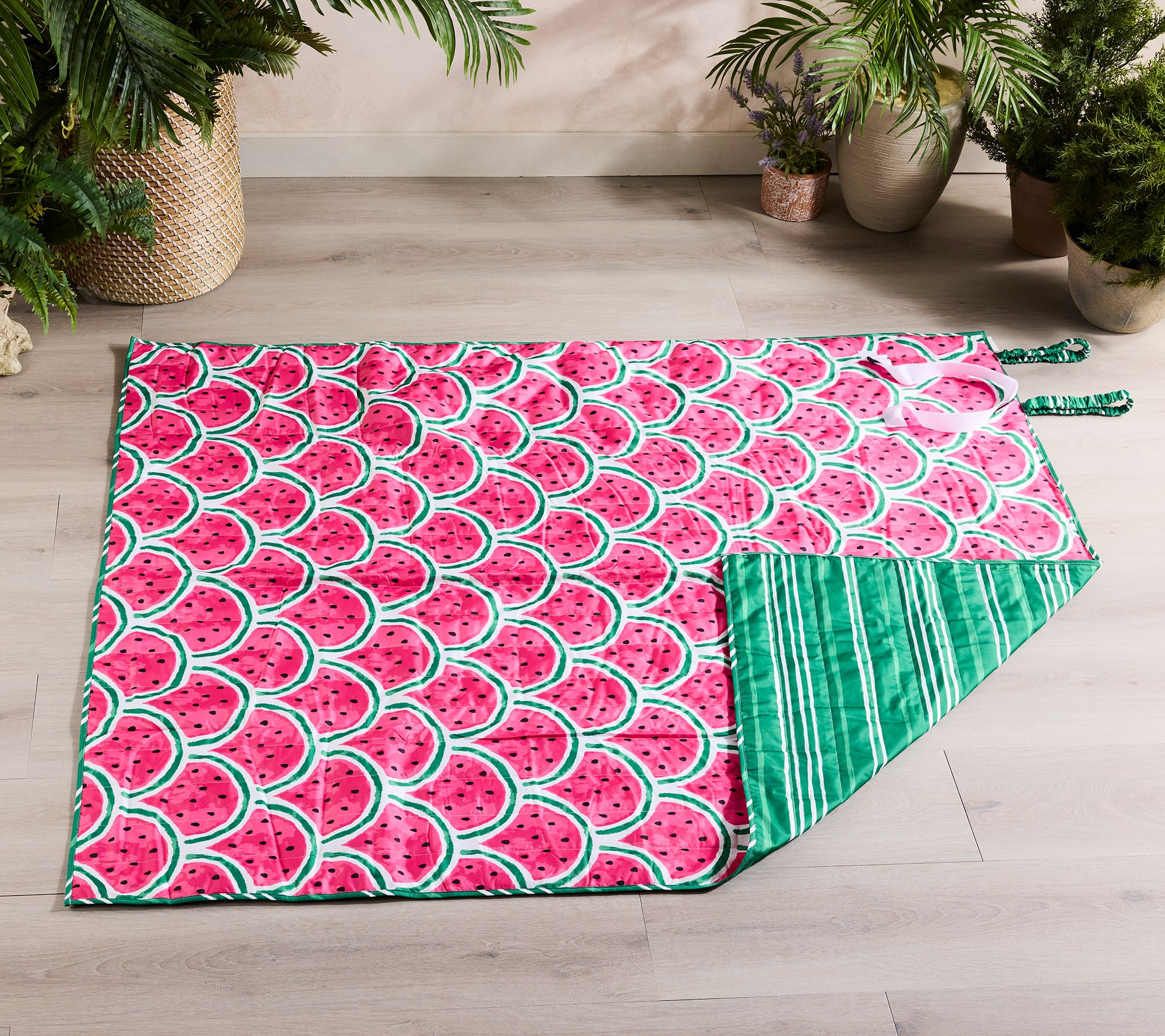 Draper James 55x70 Reversible Outdoor Blanket