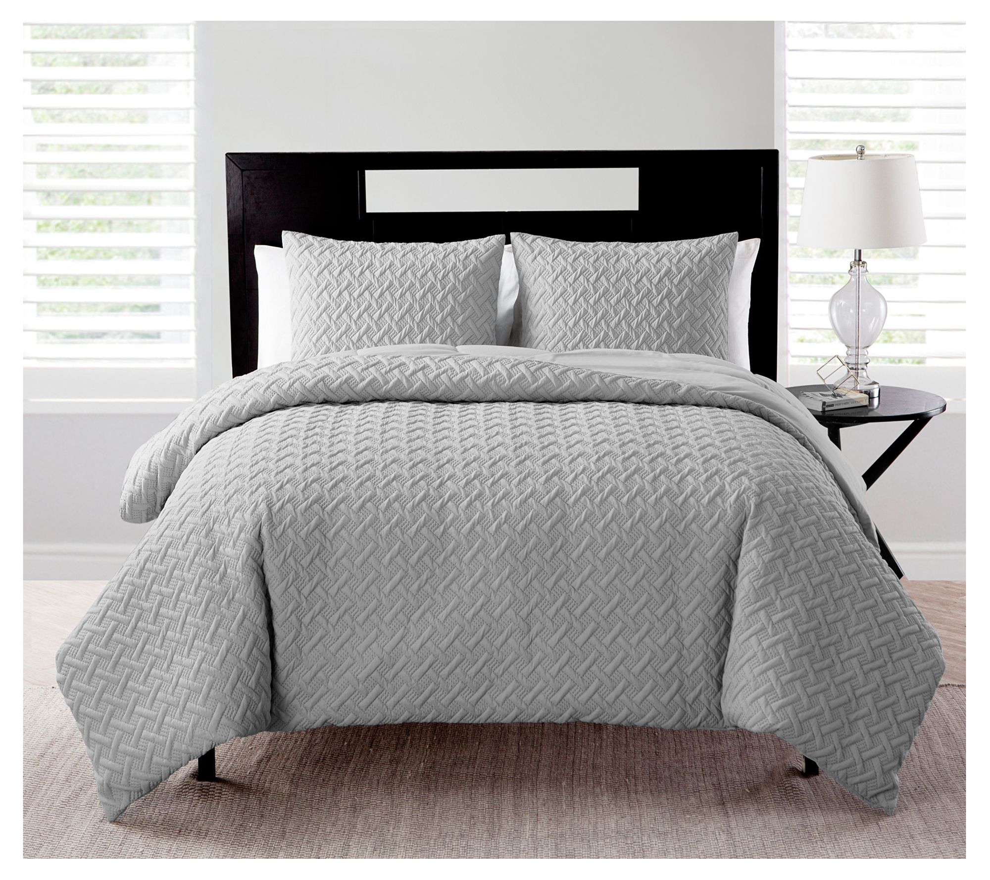 VCNY Nina Embossed Comforter Set, Twin/ Twin XL