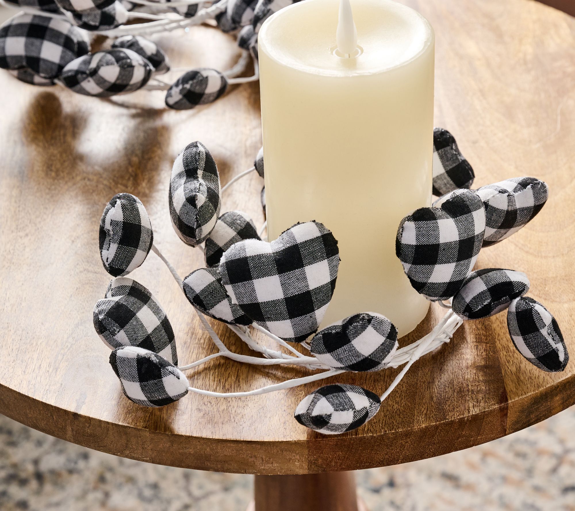 Set of 3 Valentine Checked Heart Candle Rings by Valerie