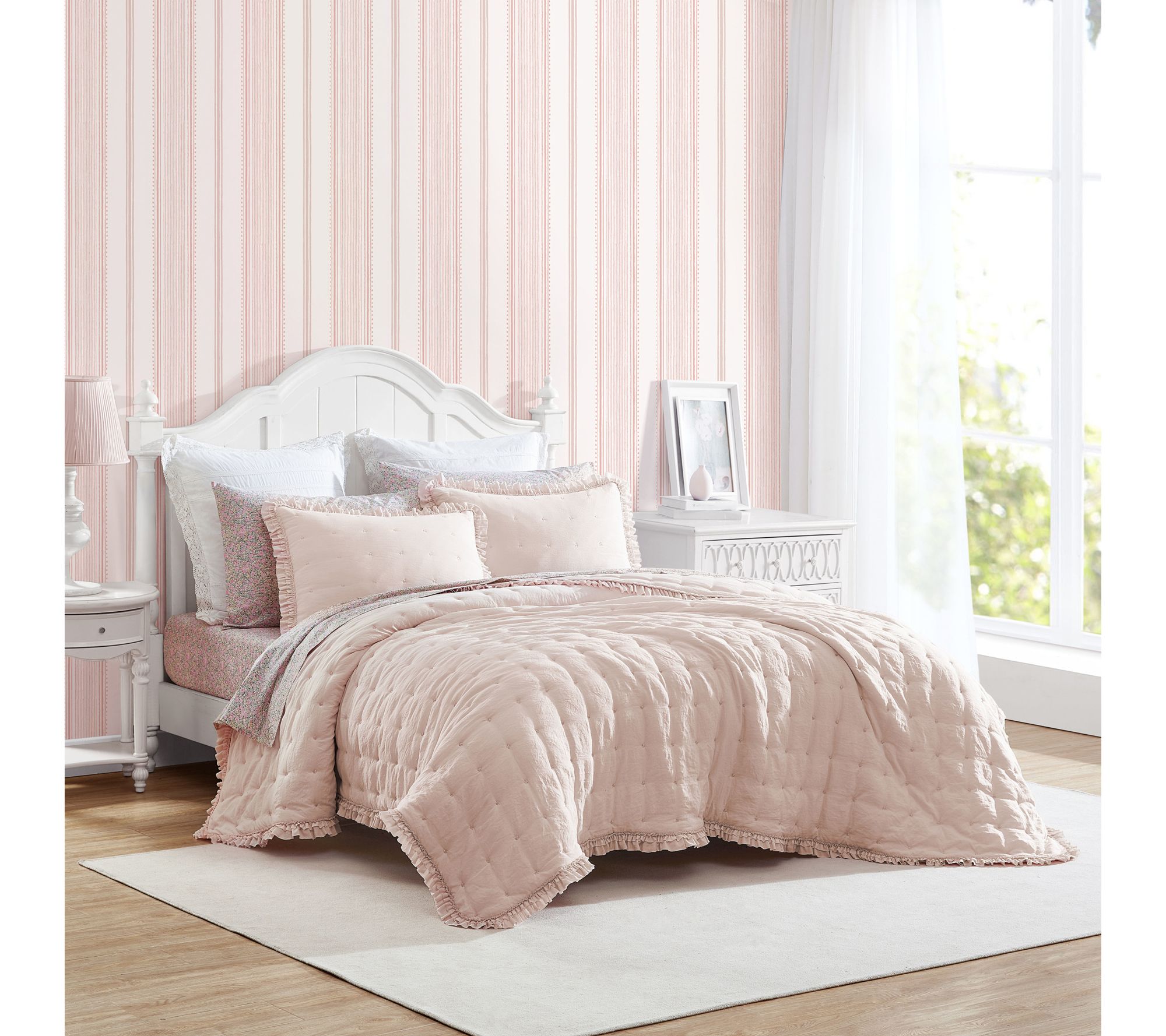 Laura Ashley Hailee Pink Full/Queen Quilt ShamSet