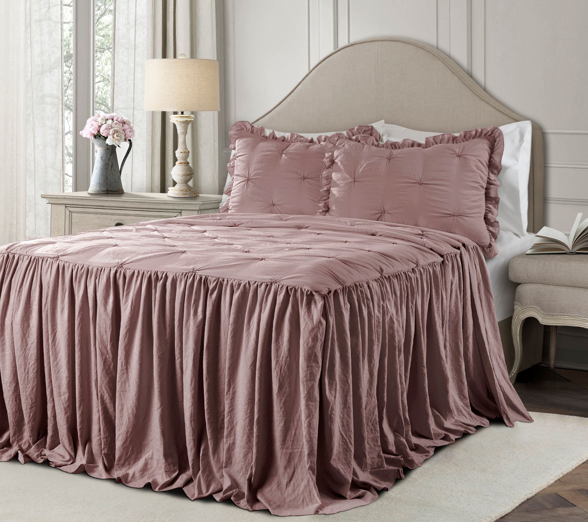 Ravello Pintuck Ruffle Skirt 3-Piece King Bedspread By Lush Decor