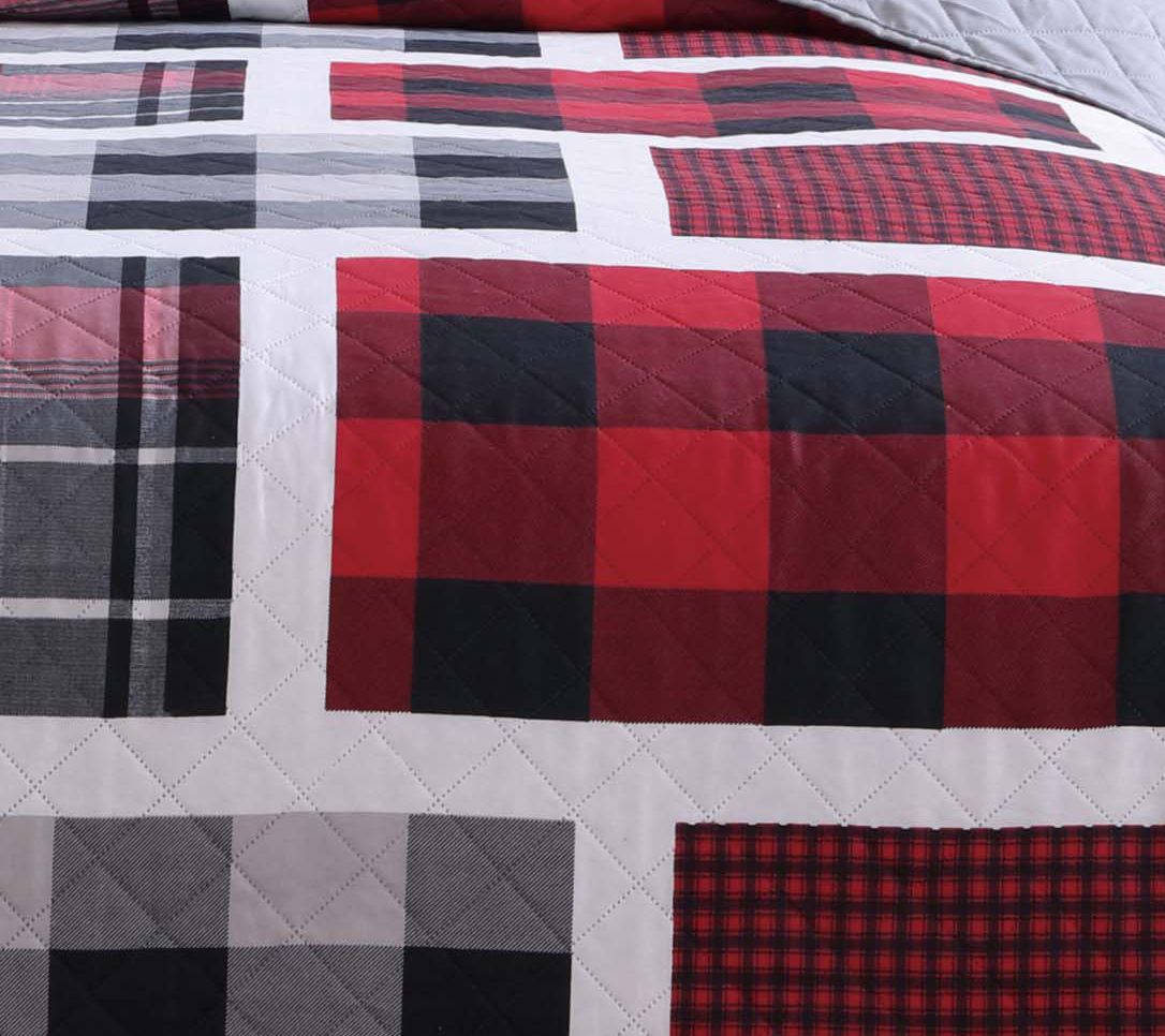 My World Buffalo Plaid Full Quilt Set