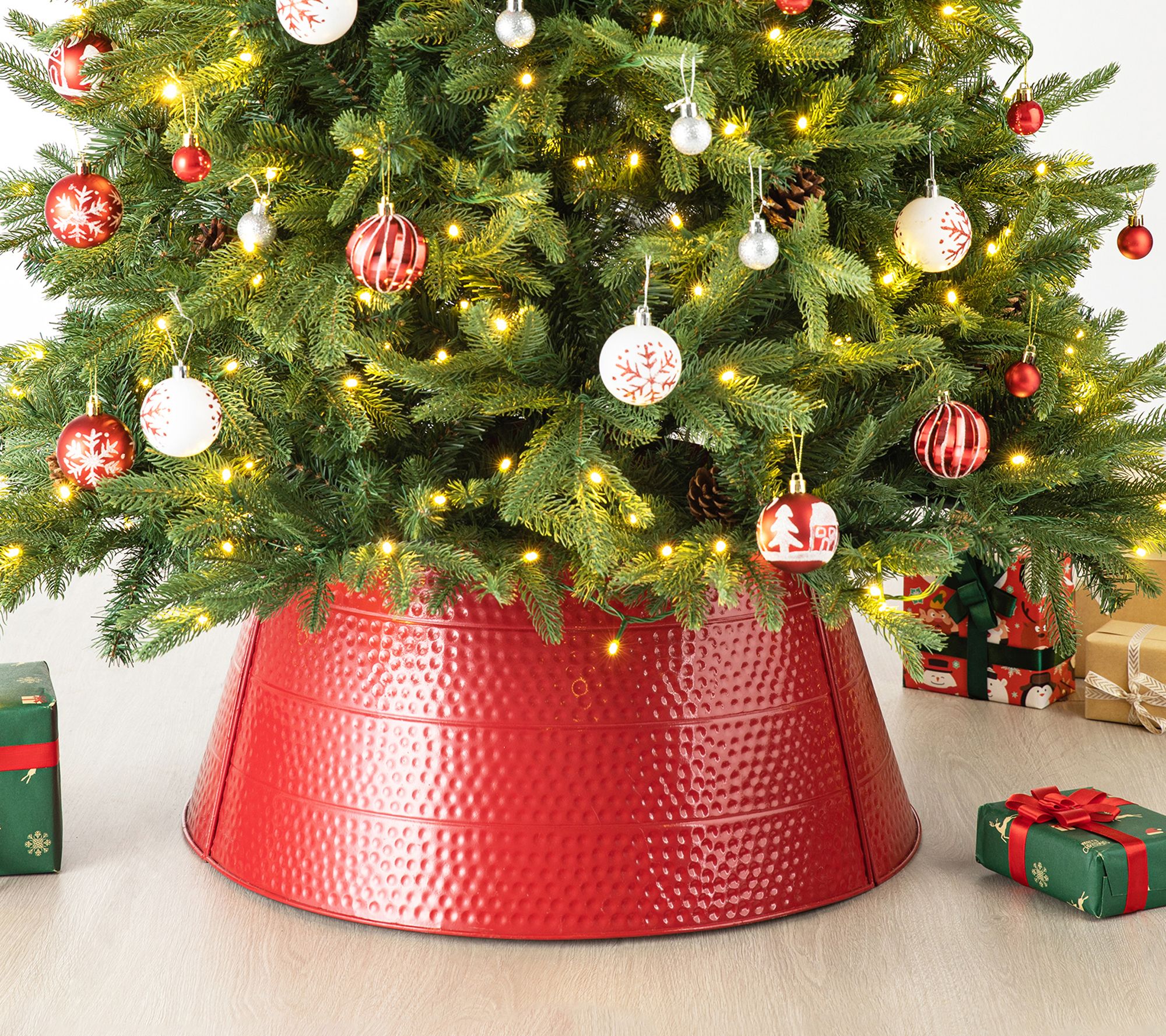 Glitzhome Rustic Hammered Metal ChristmasTree Collar