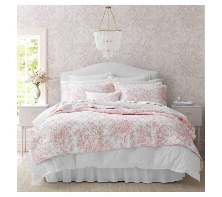 Laura Ashley Bedford Pink/White Twin Quilt Set