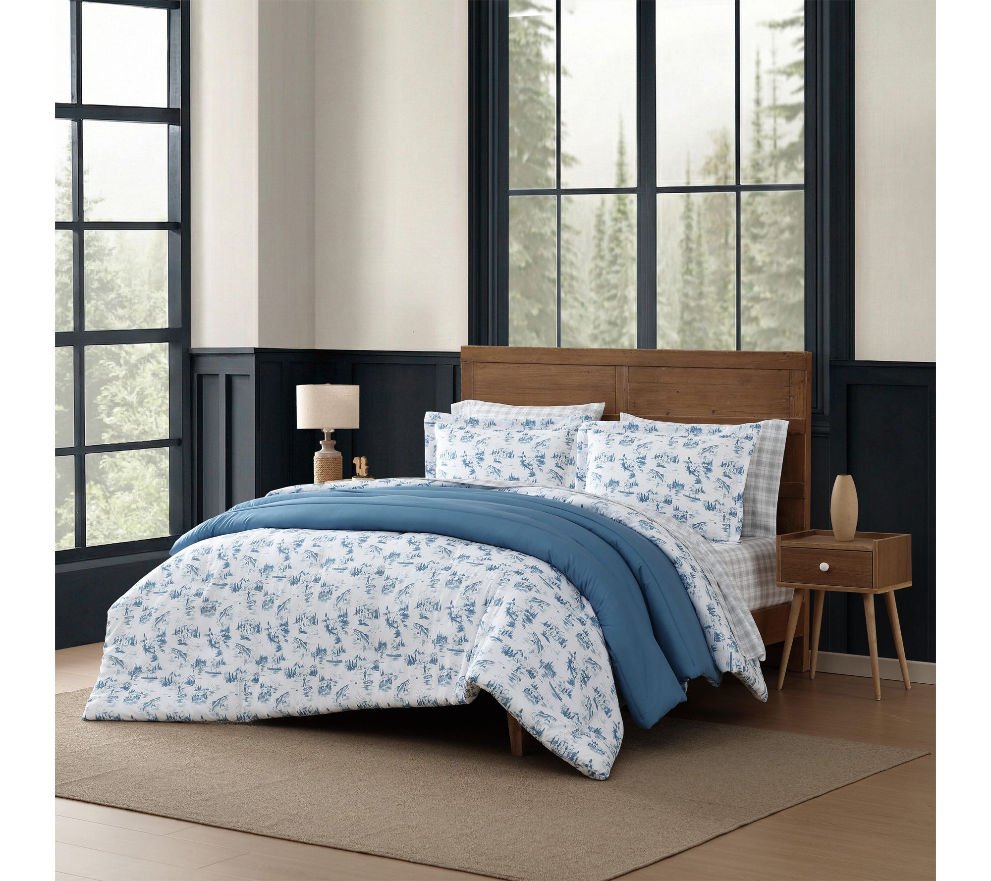 Eddie Bauer Fish Town Toile White/Blue Queen Comforter Set