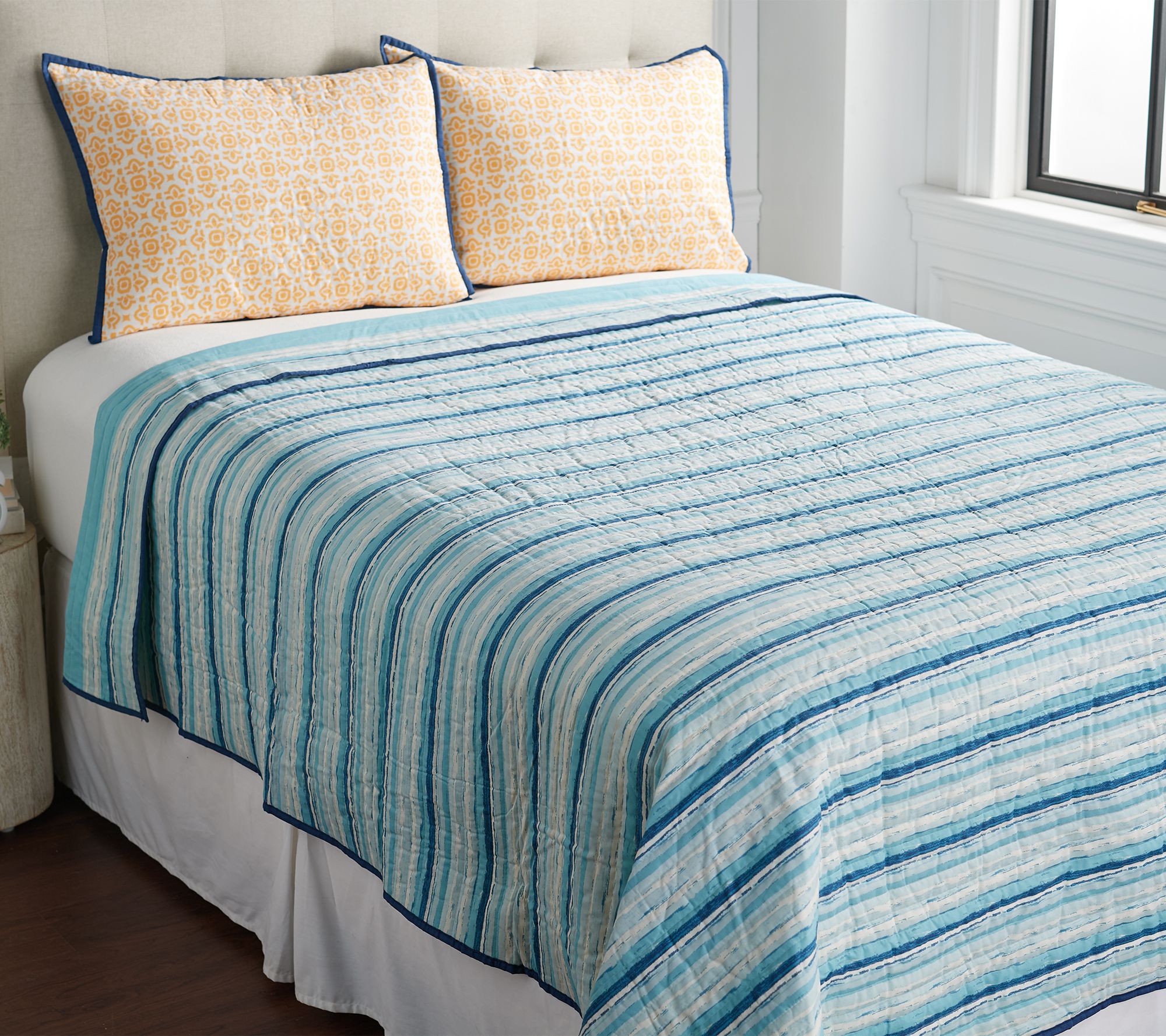 "As Is" Life is Good Reversible Quilt Set by Berkshire King