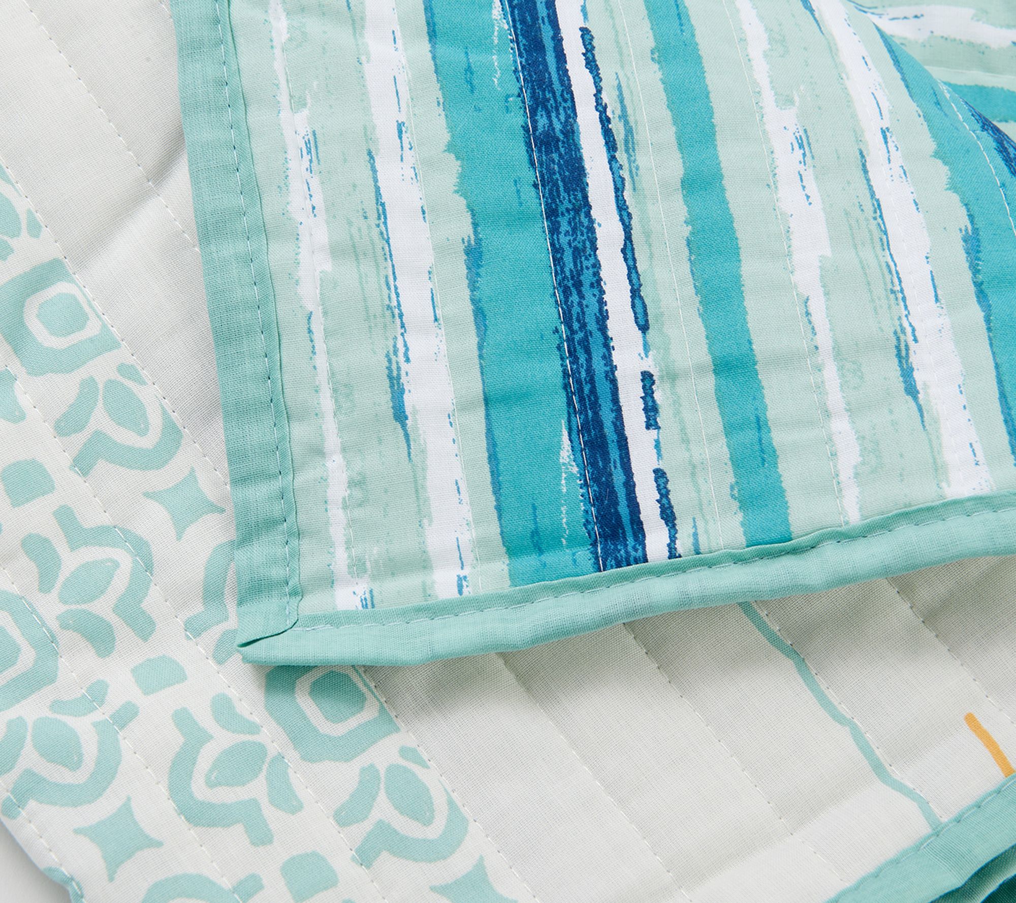 "As Is" Life is Good Reversible Quilt Set by Berkshire King