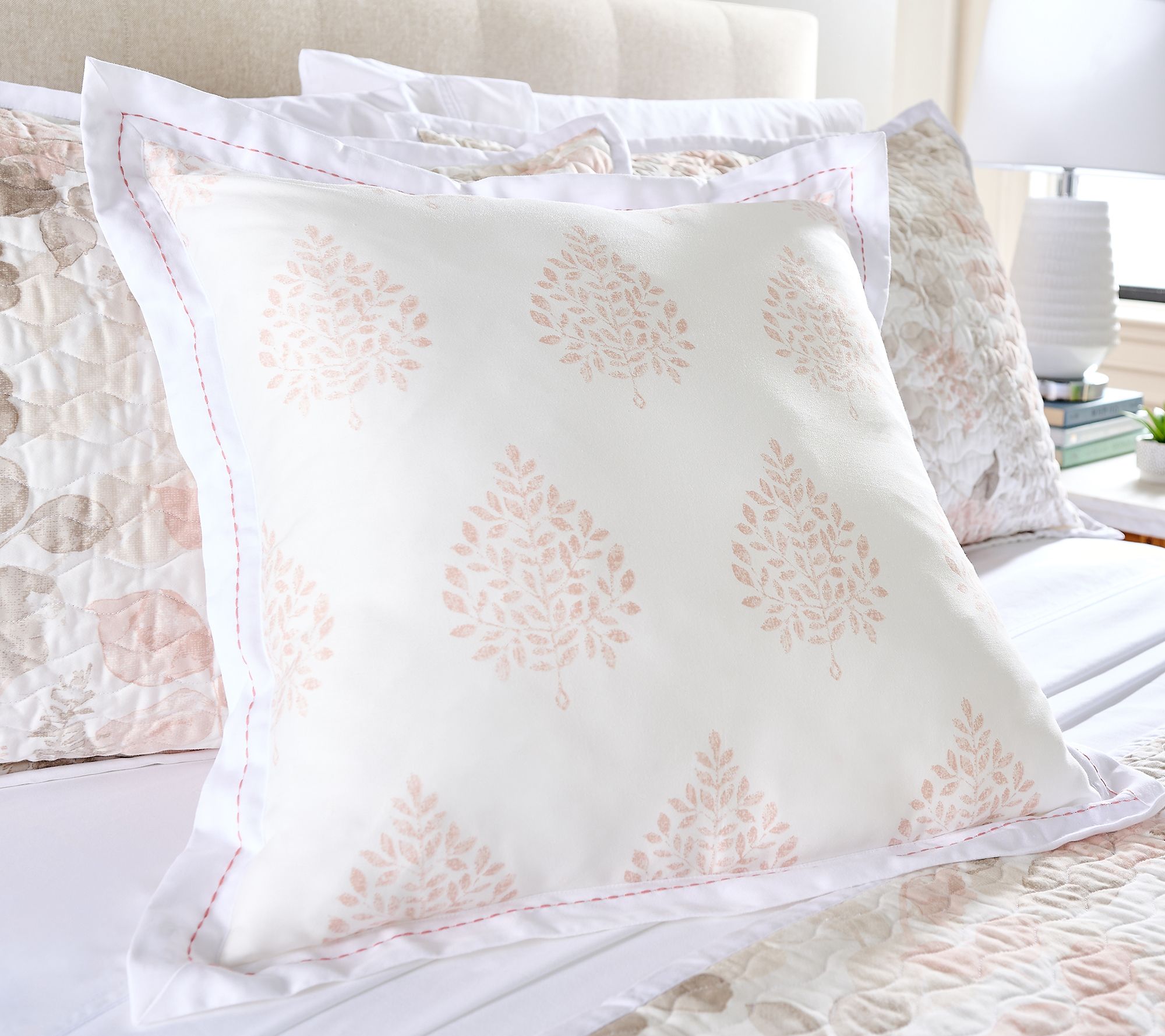 Northern Nights Powered by Pure Earth 20" x 20" Dec Pillow
