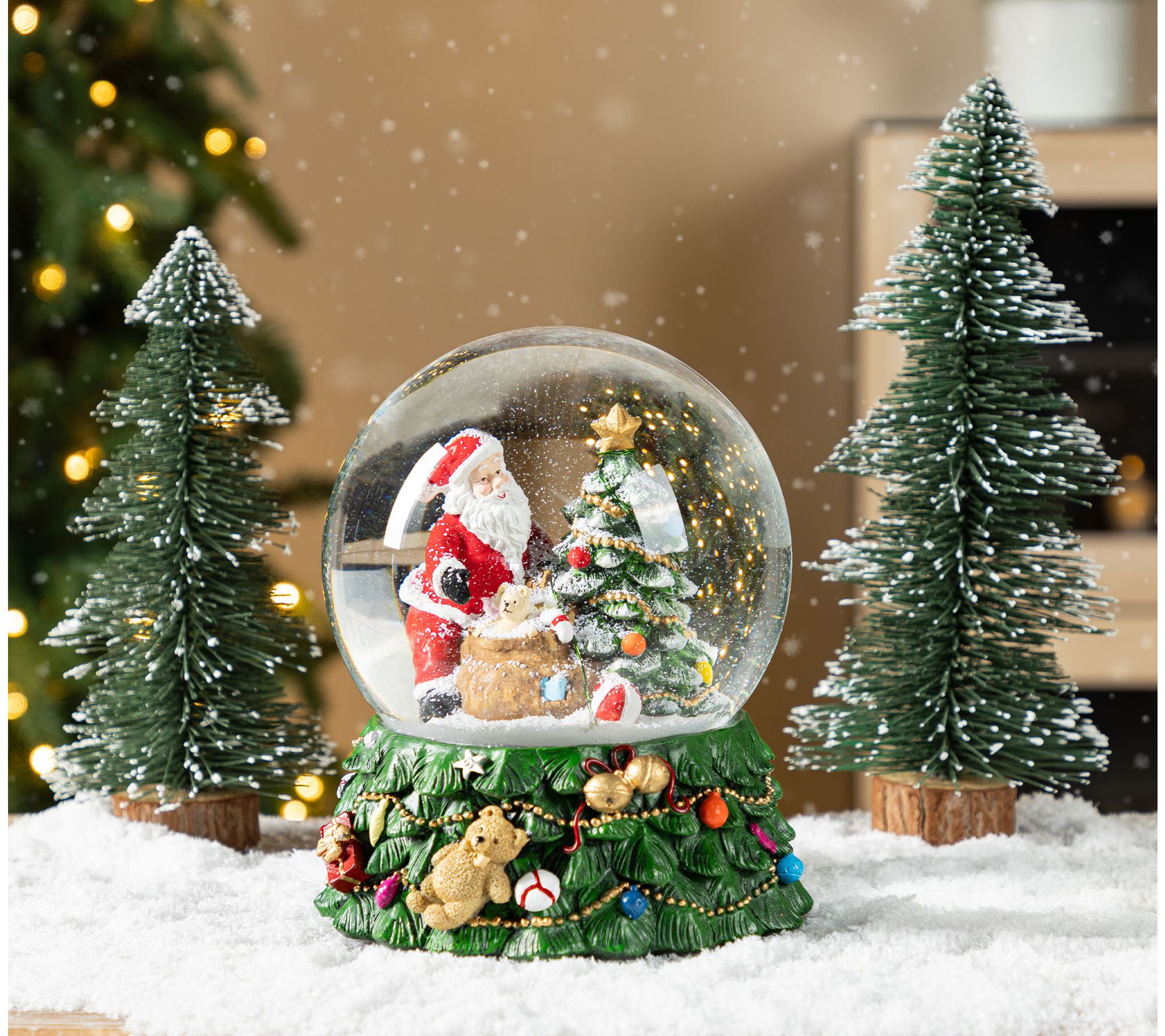 Glitzhome Christmas Lighted Musical Snowflake Santa Waterglobe