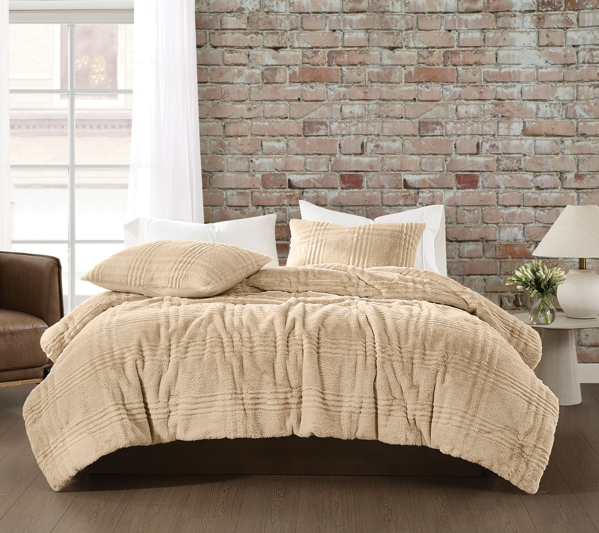 Brooklyn Loom Carved Faux Fur Full/Queen Comforter Set