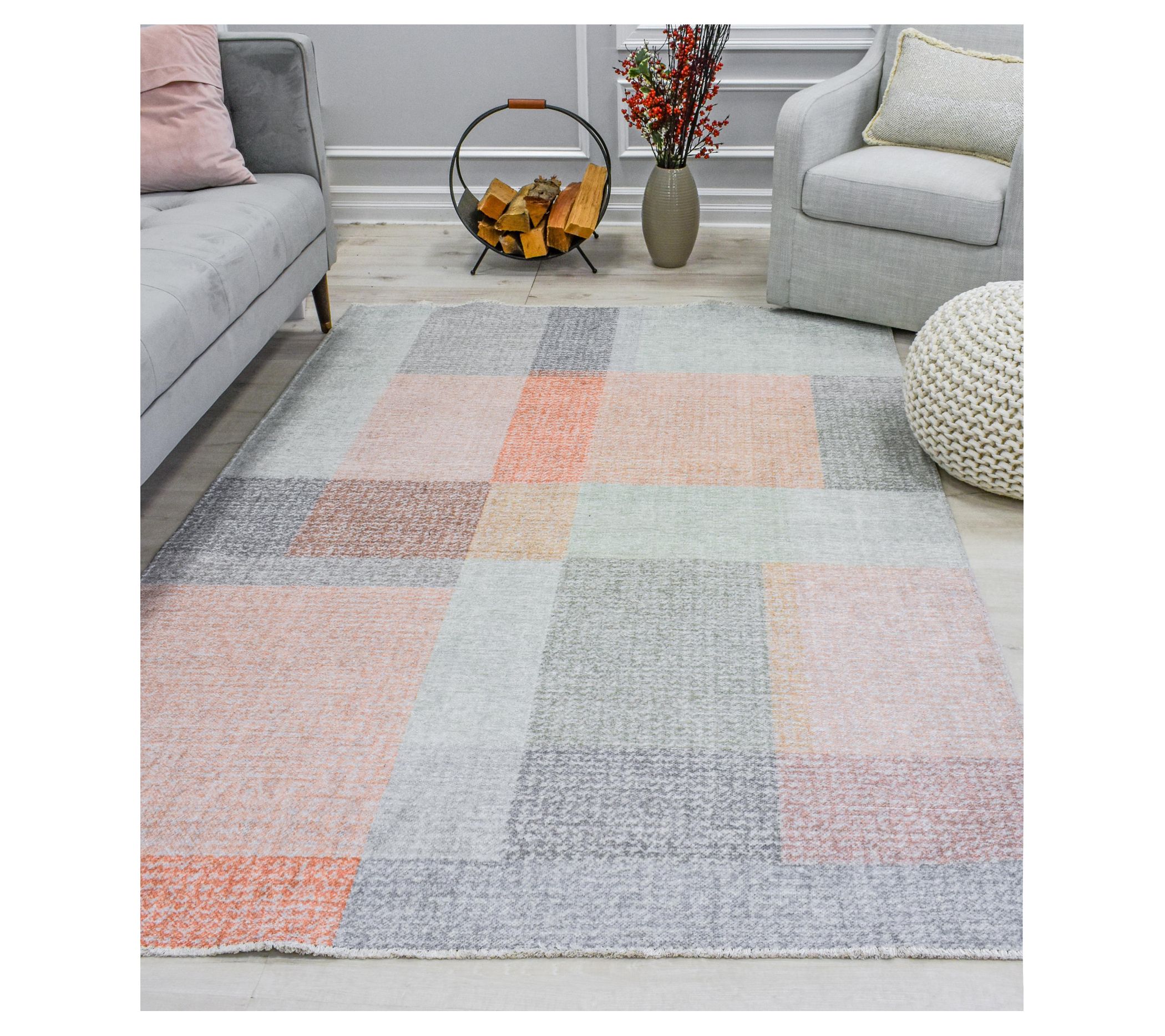 Isaac Mizrahi Serafina Sweet Nothings 2' x 4' A rea Rug