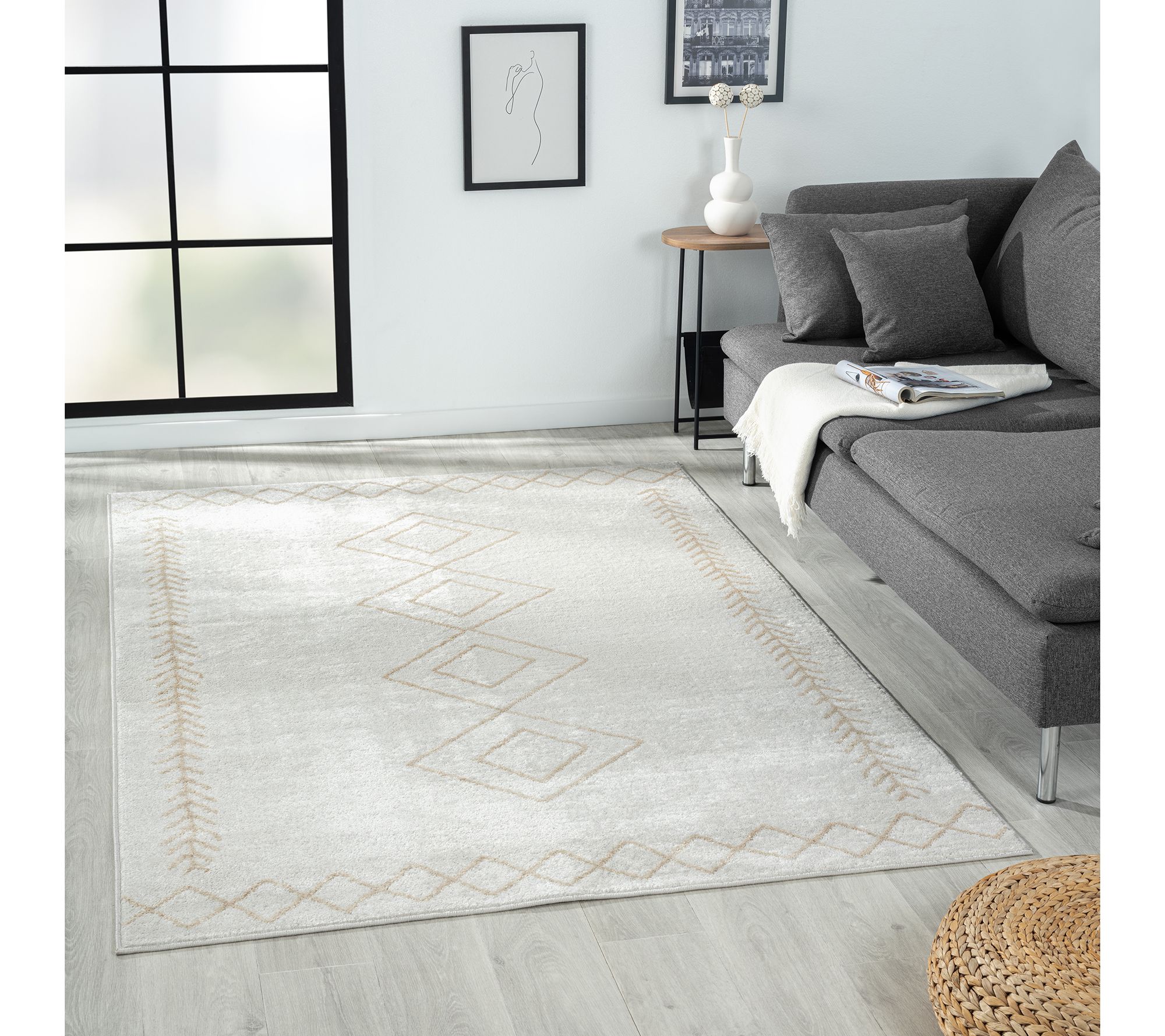 Ox Bay Modern Geometric Performance Indoor 5' x7' Rug