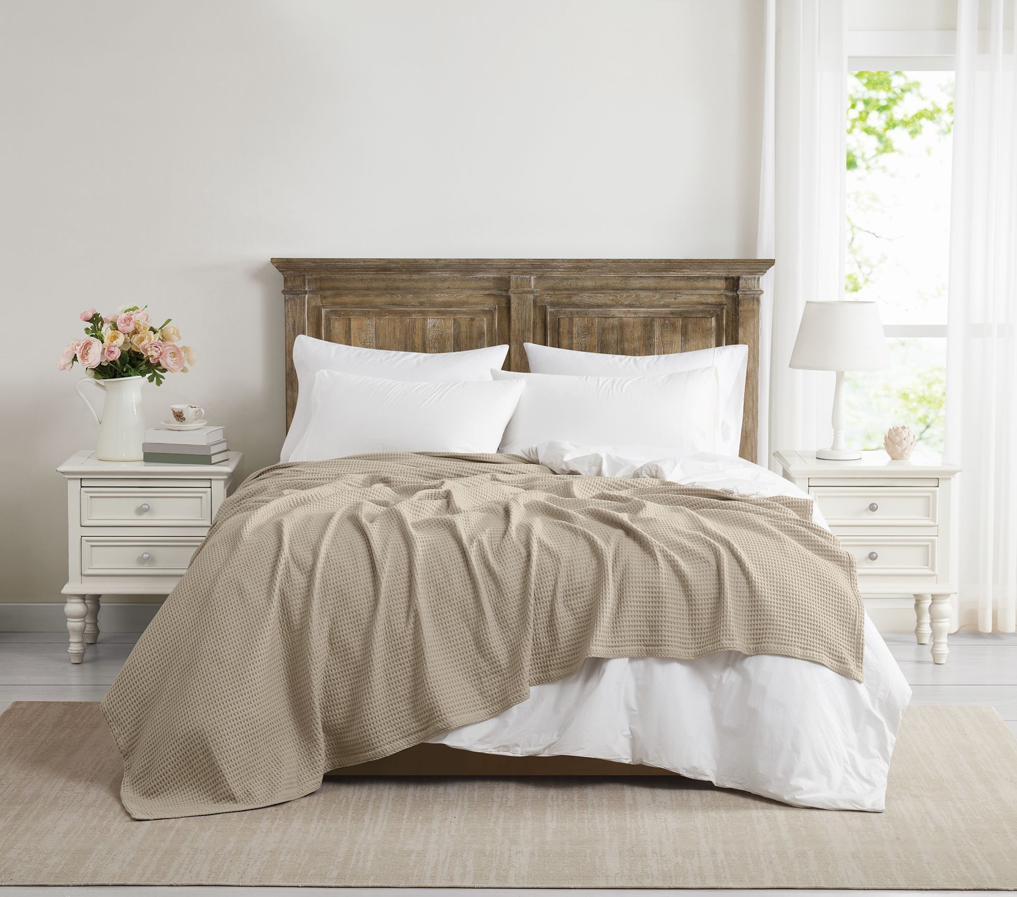 The Farmhouse by Rachel Ashwell Cotton Waffle Queen Blanket