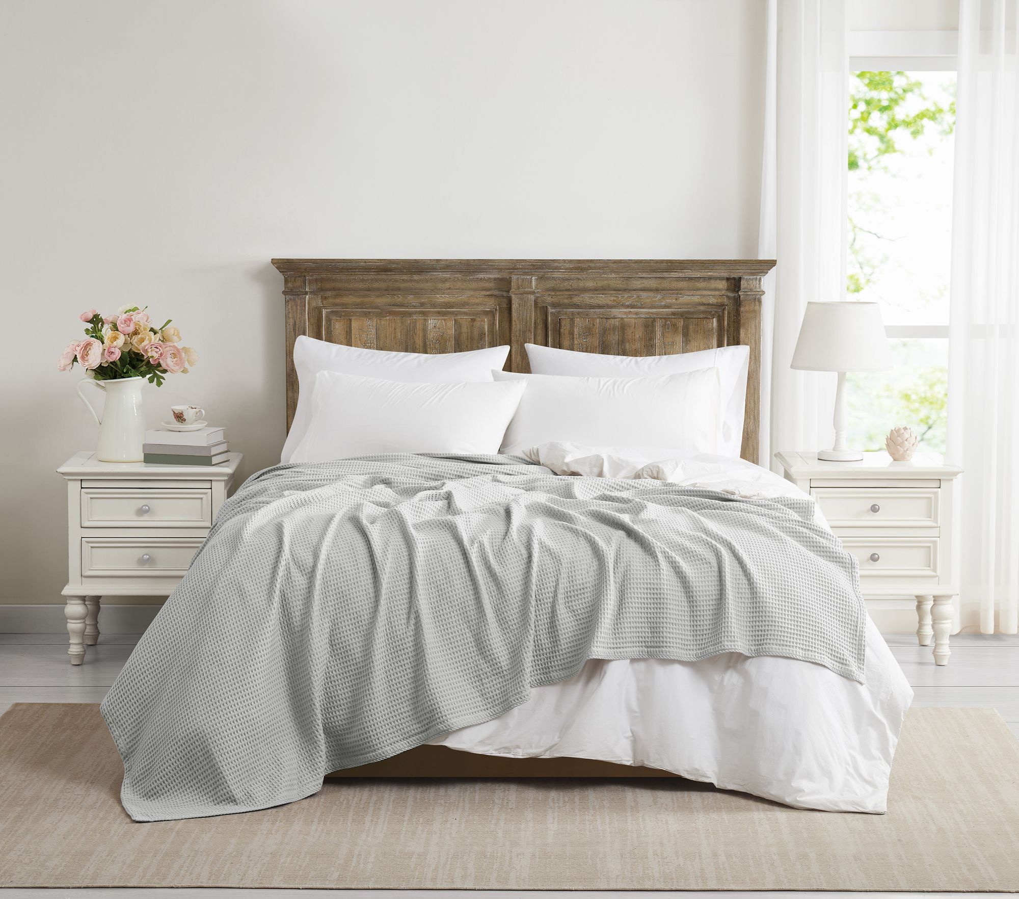 The Farmhouse by Rachel Ashwell Cotton Waffle Queen Blanket