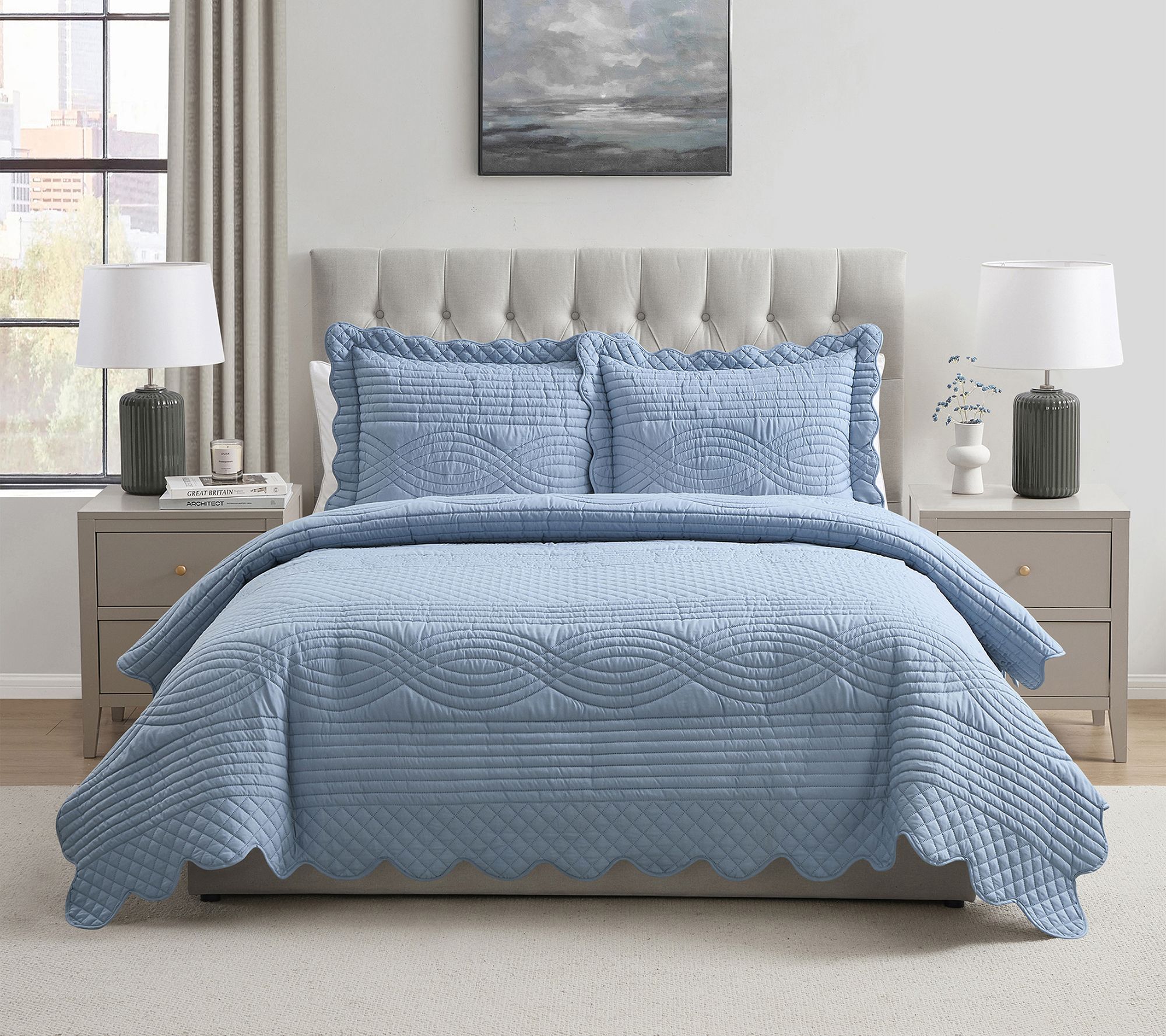 VCNY Home Scallop Microfiber Quilt Set, Full/Queen